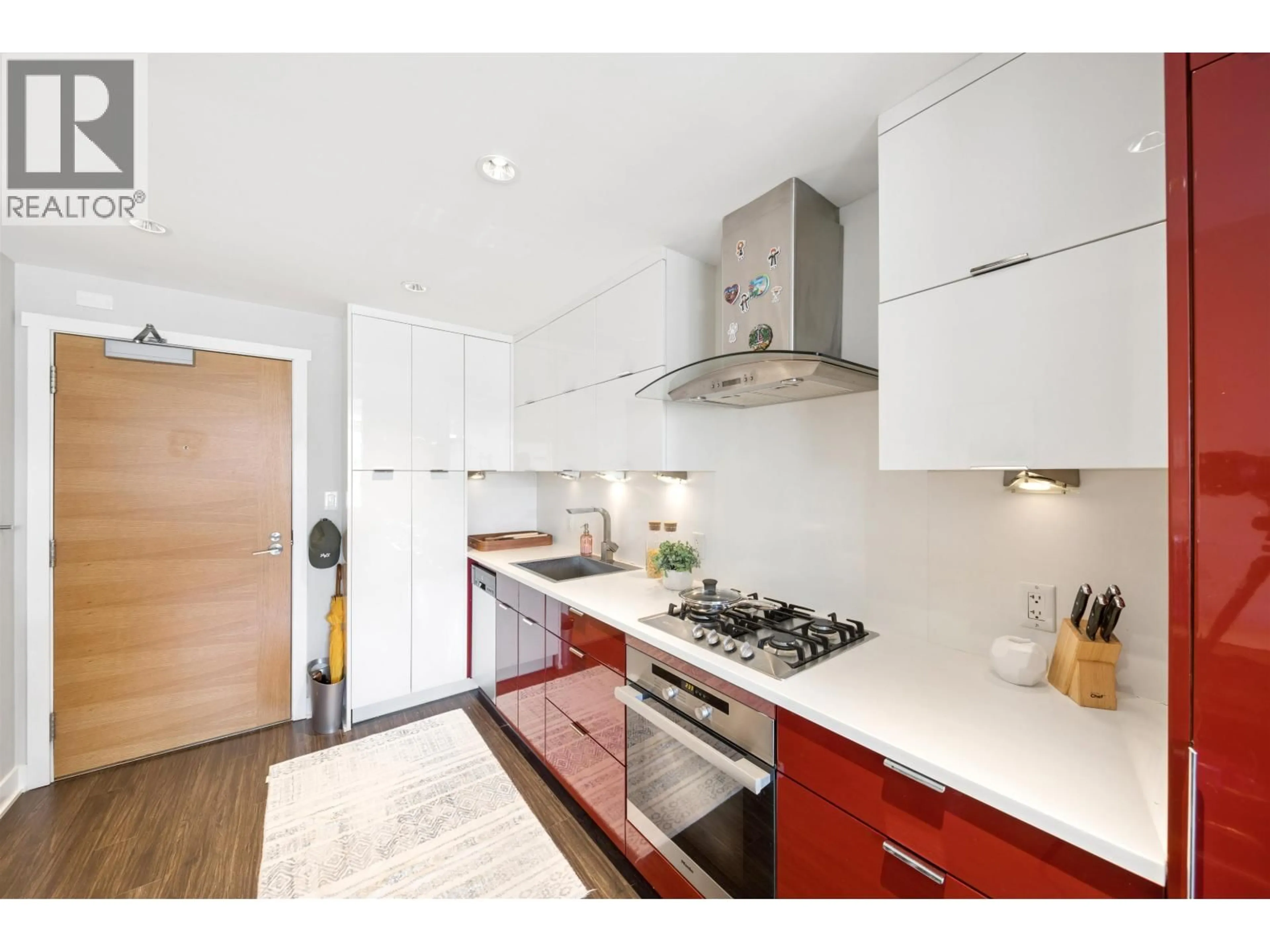 Standard kitchen, unknown for 811 - 1777 7TH AVENUE, Vancouver British Columbia V6J0E5