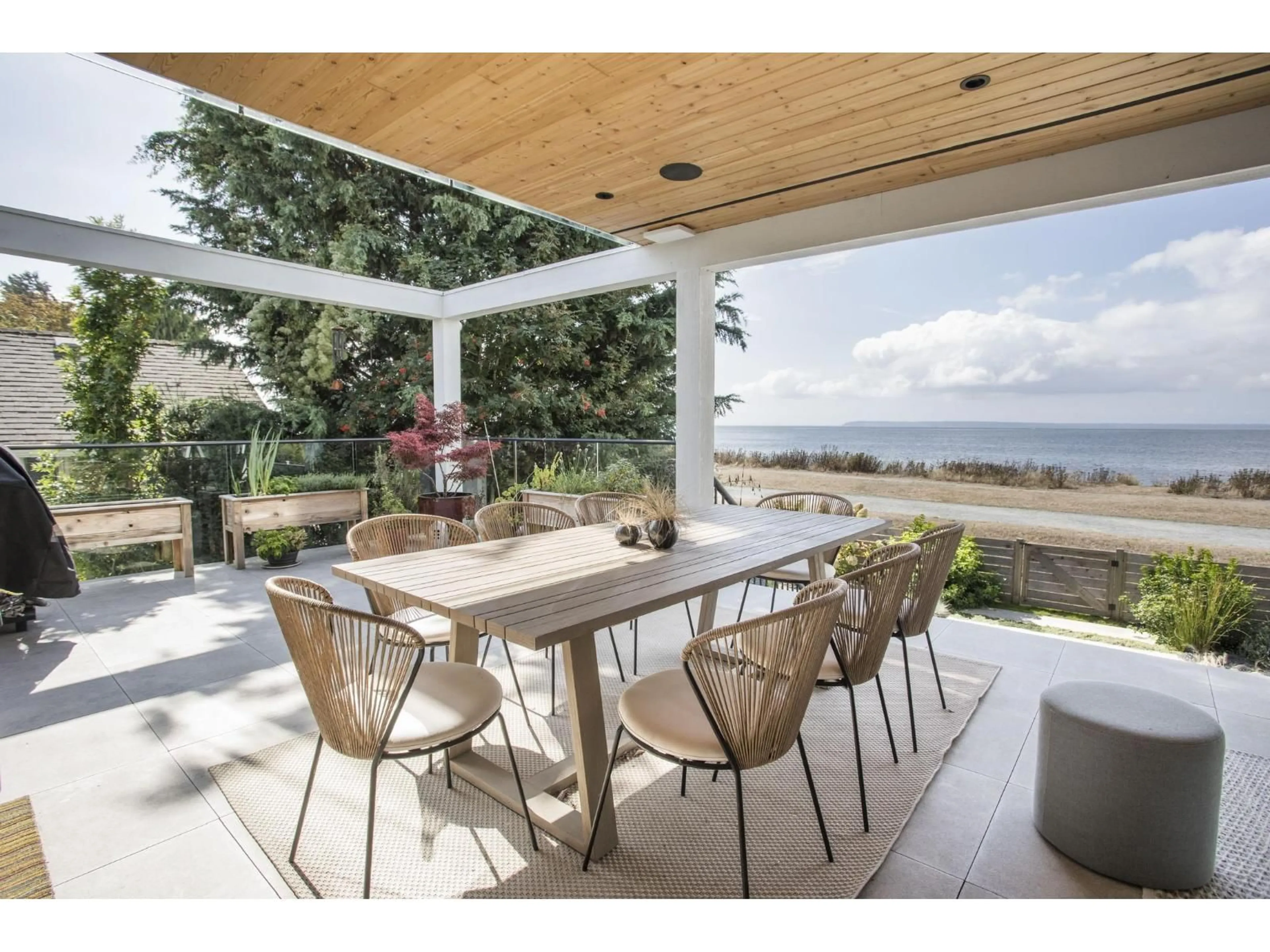 Patio, water/lake/river/ocean view for 2670 O'HARA LANE, Surrey British Columbia V4A3E3