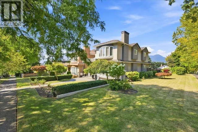 3493 OXFORD STREET, Vancouver 3