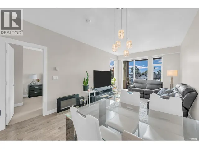 2201 - 963 CHARLAND AVENUE, Coquitlam 2