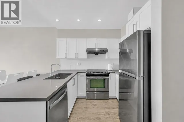 2201 - 963 CHARLAND AVENUE, Coquitlam 5