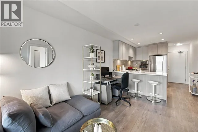 601 - 707 COMO LAKE AVENUE, Coquitlam 5