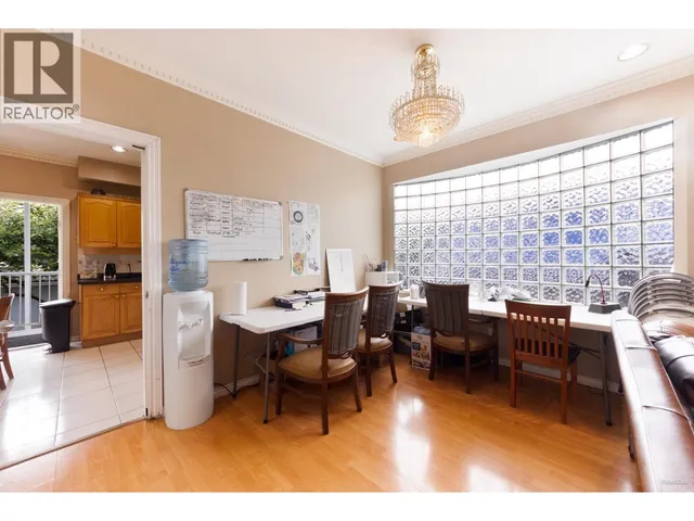 3207 VIMY CRESCENT, Vancouver 5
