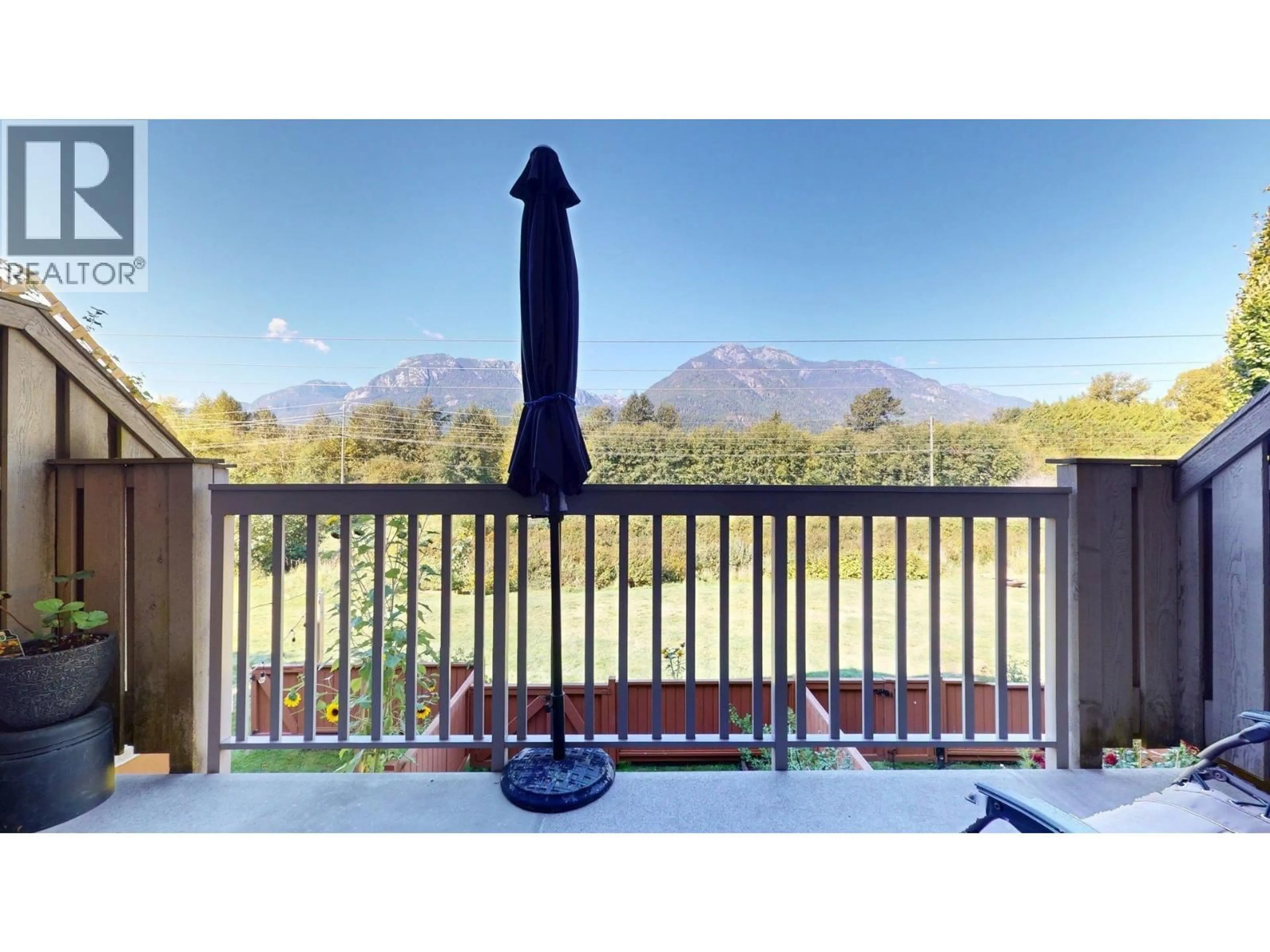 Balcony in the apartment, mountain view for 29 - 40653 TANTALUS ROAD, Squamish British Columbia V0N1T0