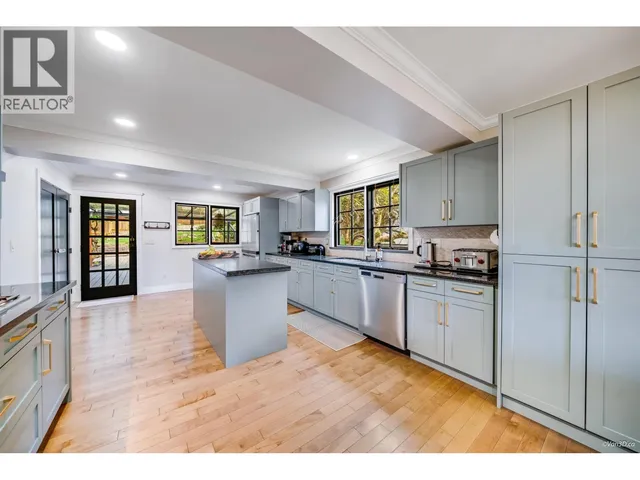 1570 EAST ROAD, Anmore 2