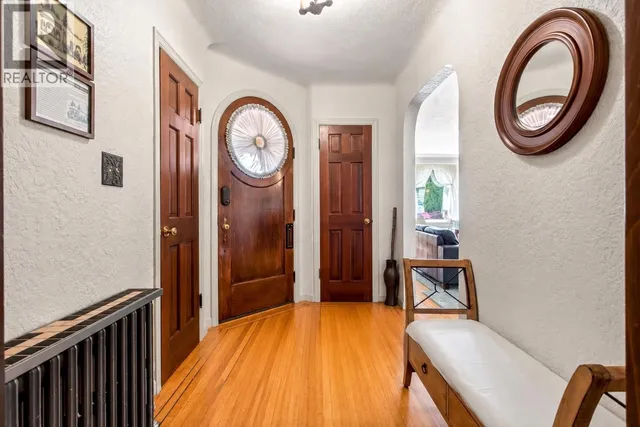 355 CUMBERLAND STREET, New Westminster 5