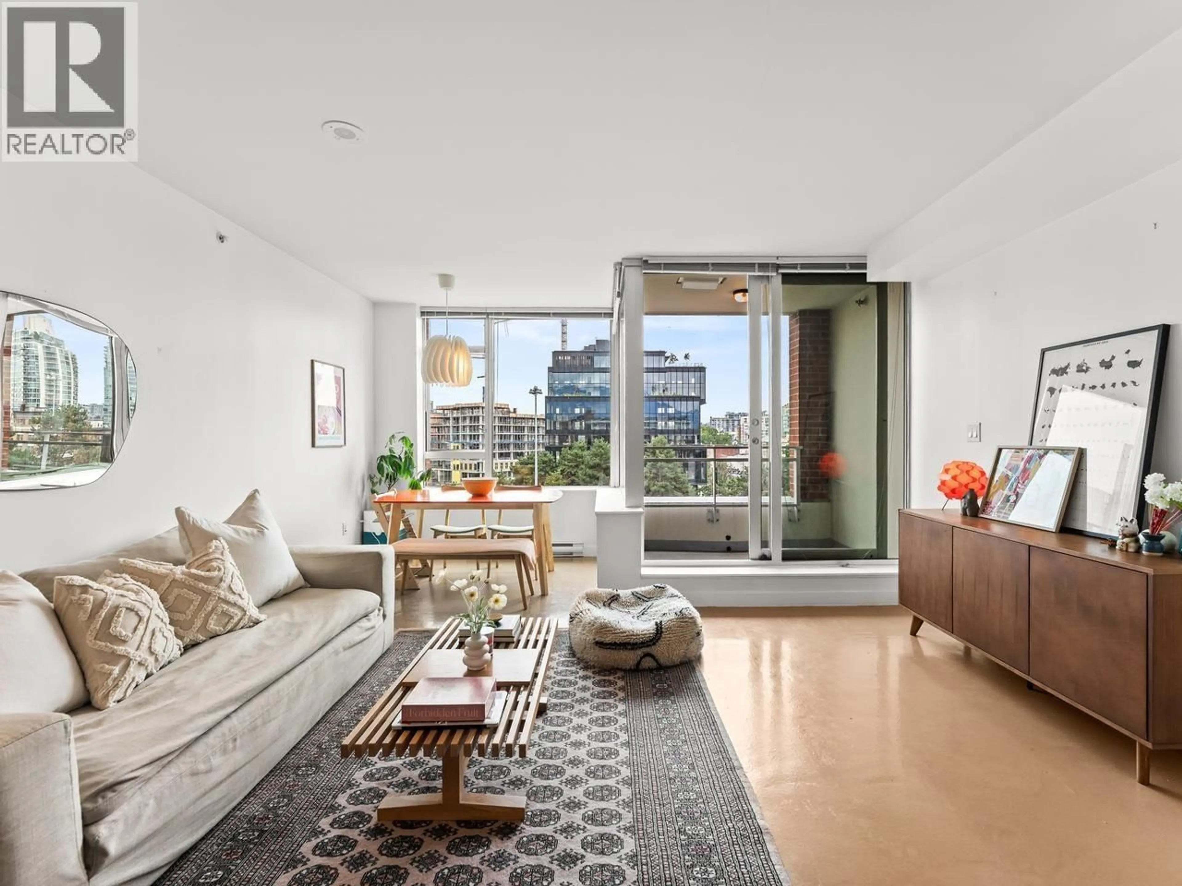 Living room with furniture, unknown for 715 - 221 UNION STREET, Vancouver British Columbia V6A0B4