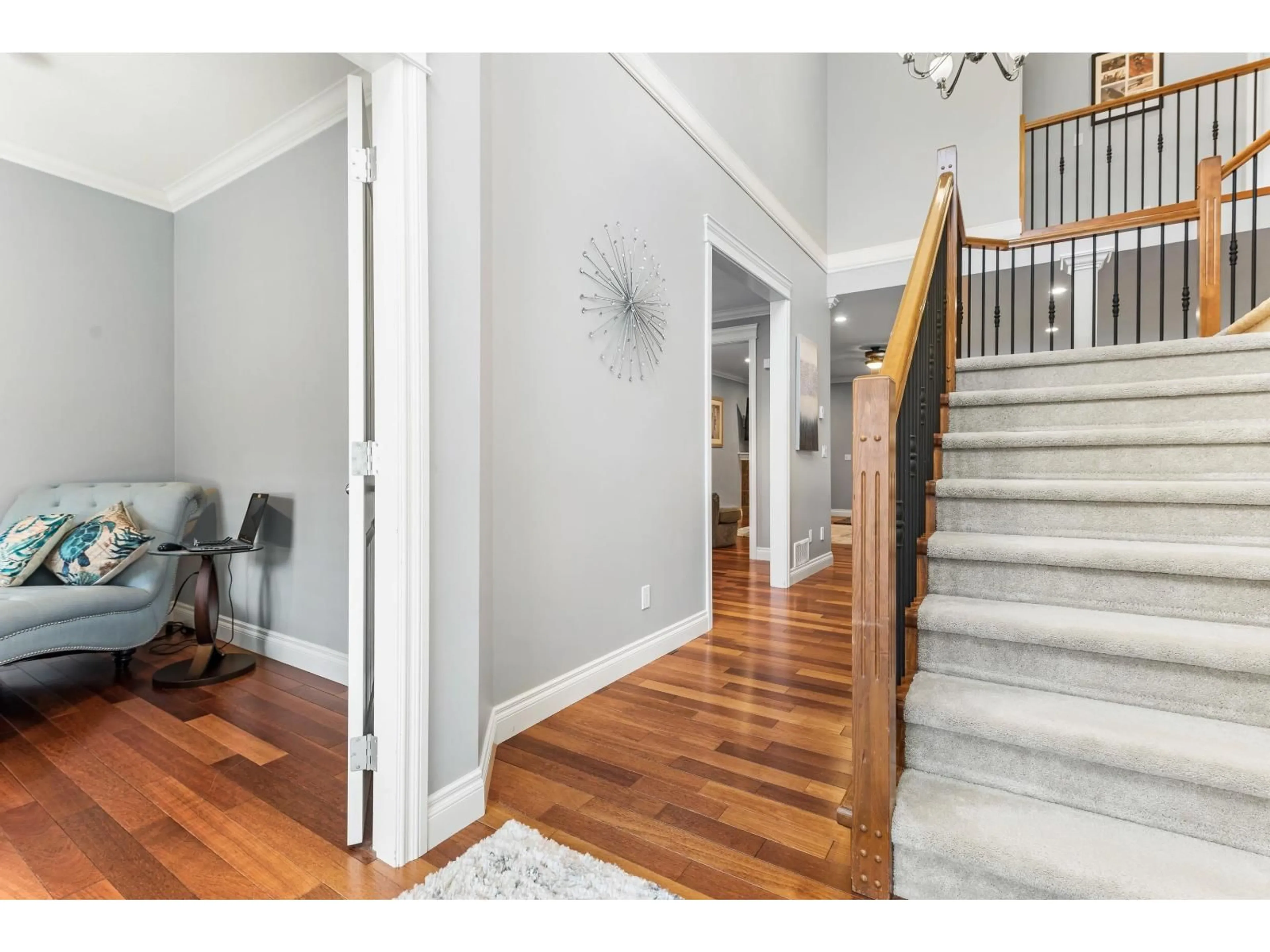Indoor entryway for 5650 CEDARCREEK DRIVE, Chilliwack British Columbia V2R5W1