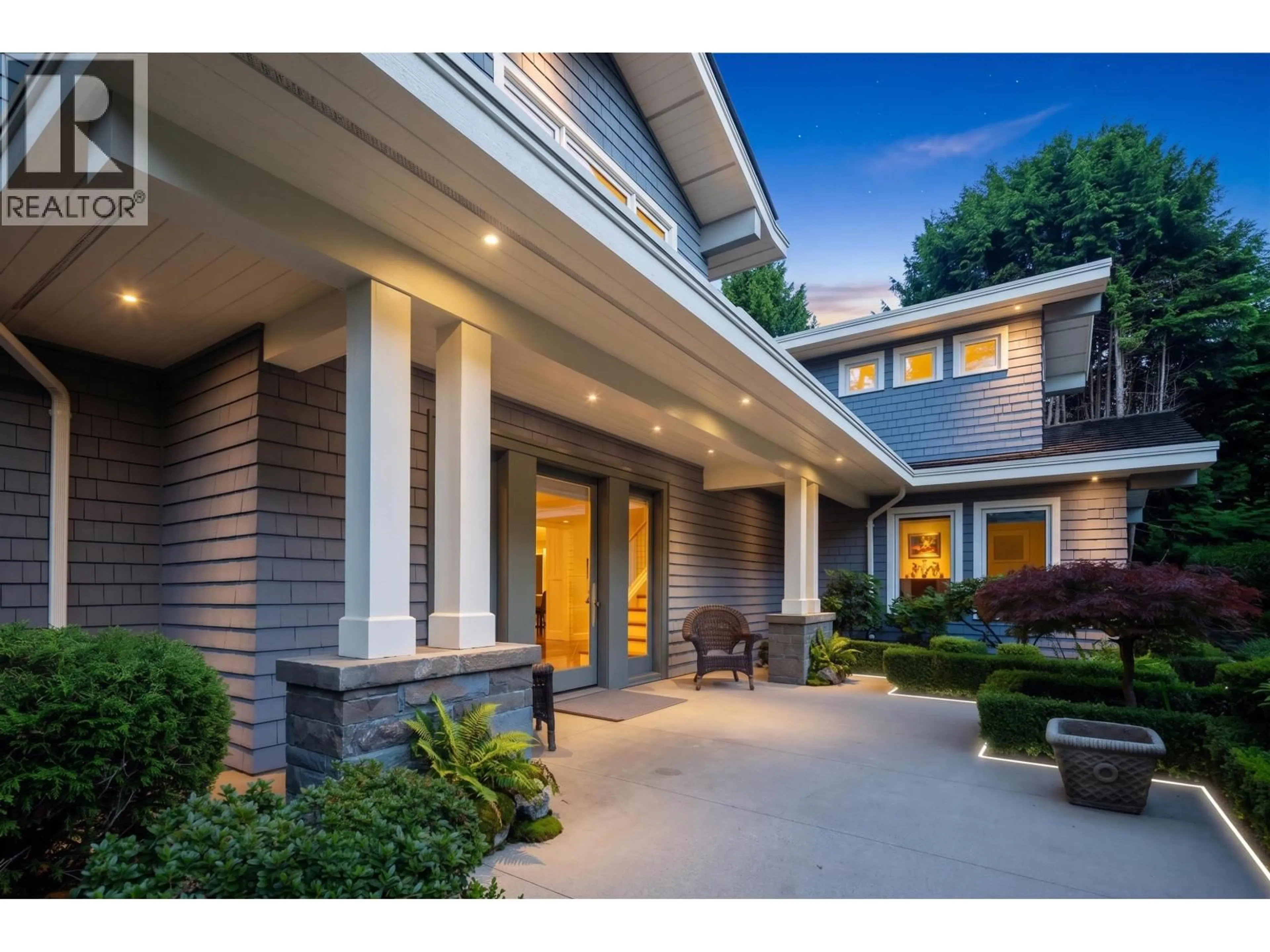 Home with brick exterior material, street for 791 BEACHVIEW DRIVE, North Vancouver British Columbia V7G1P8