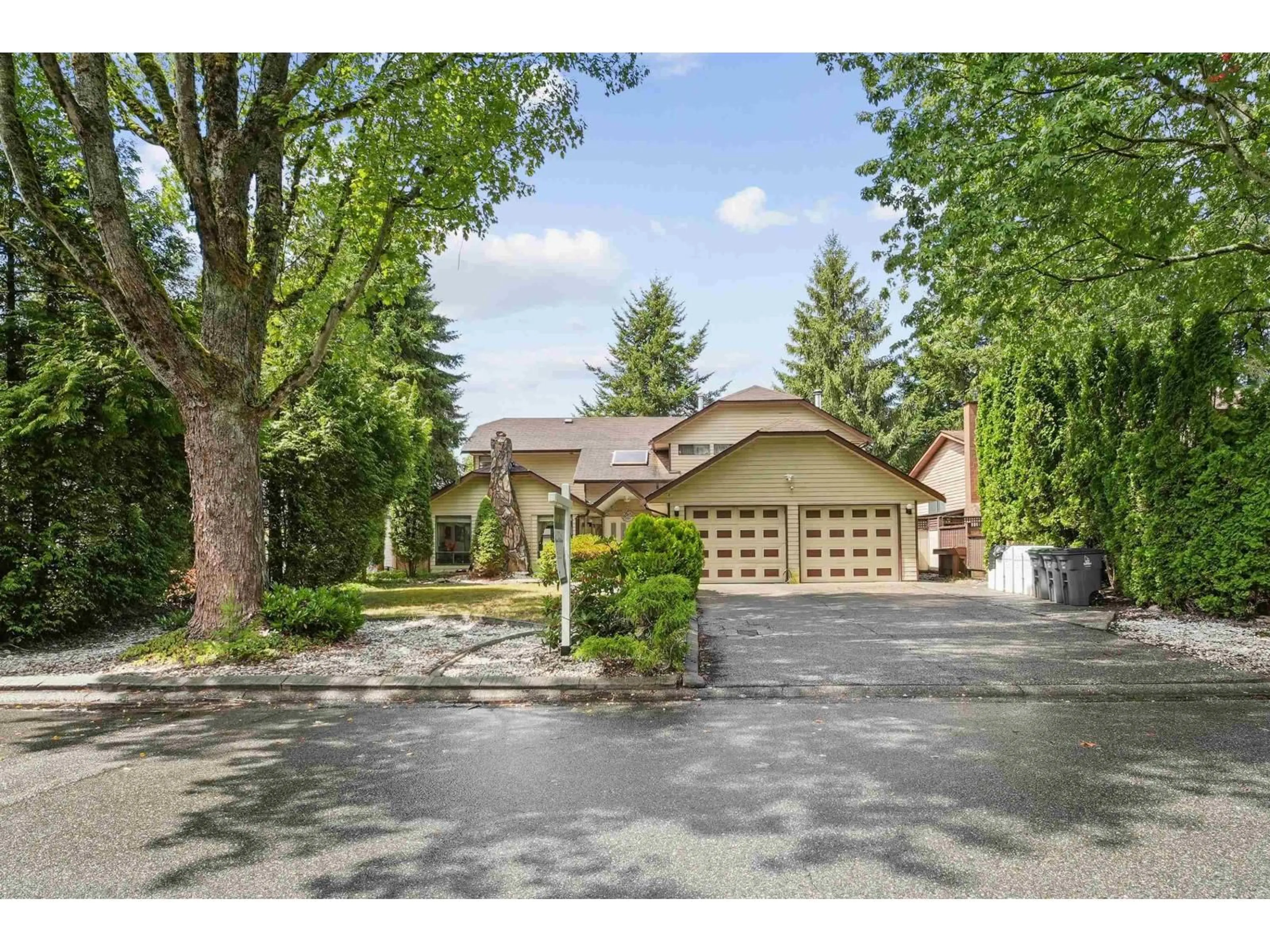Unknown for 9955 149 STREET, Surrey British Columbia V3R7N2