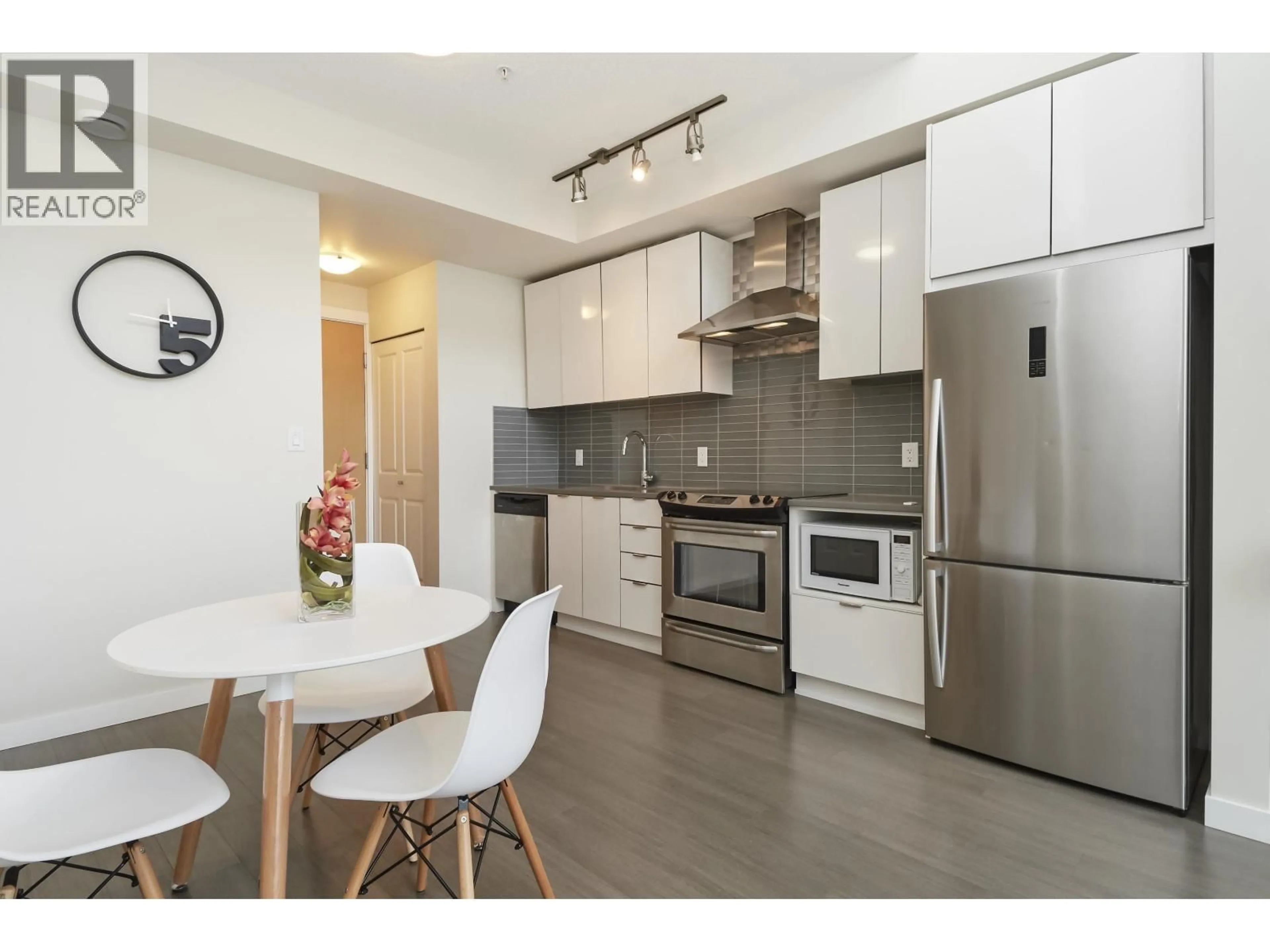 Unknown for 516 - 9168 SLOPES MEWS, Burnaby British Columbia V5A0E4