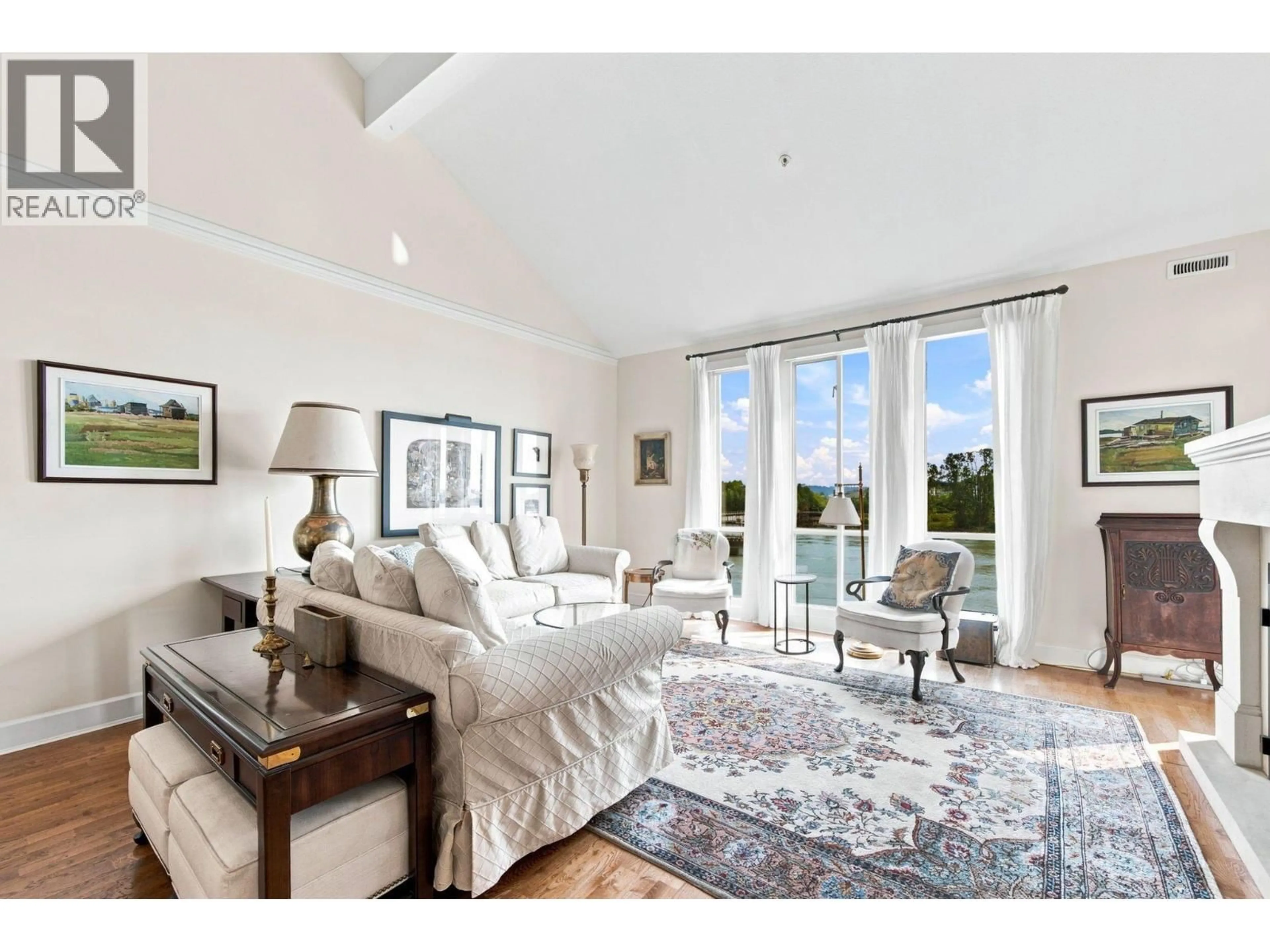 Living room with furniture, unknown for 411 - 3 RENAISSANCE SQUARE, New Westminster British Columbia V3M6K4