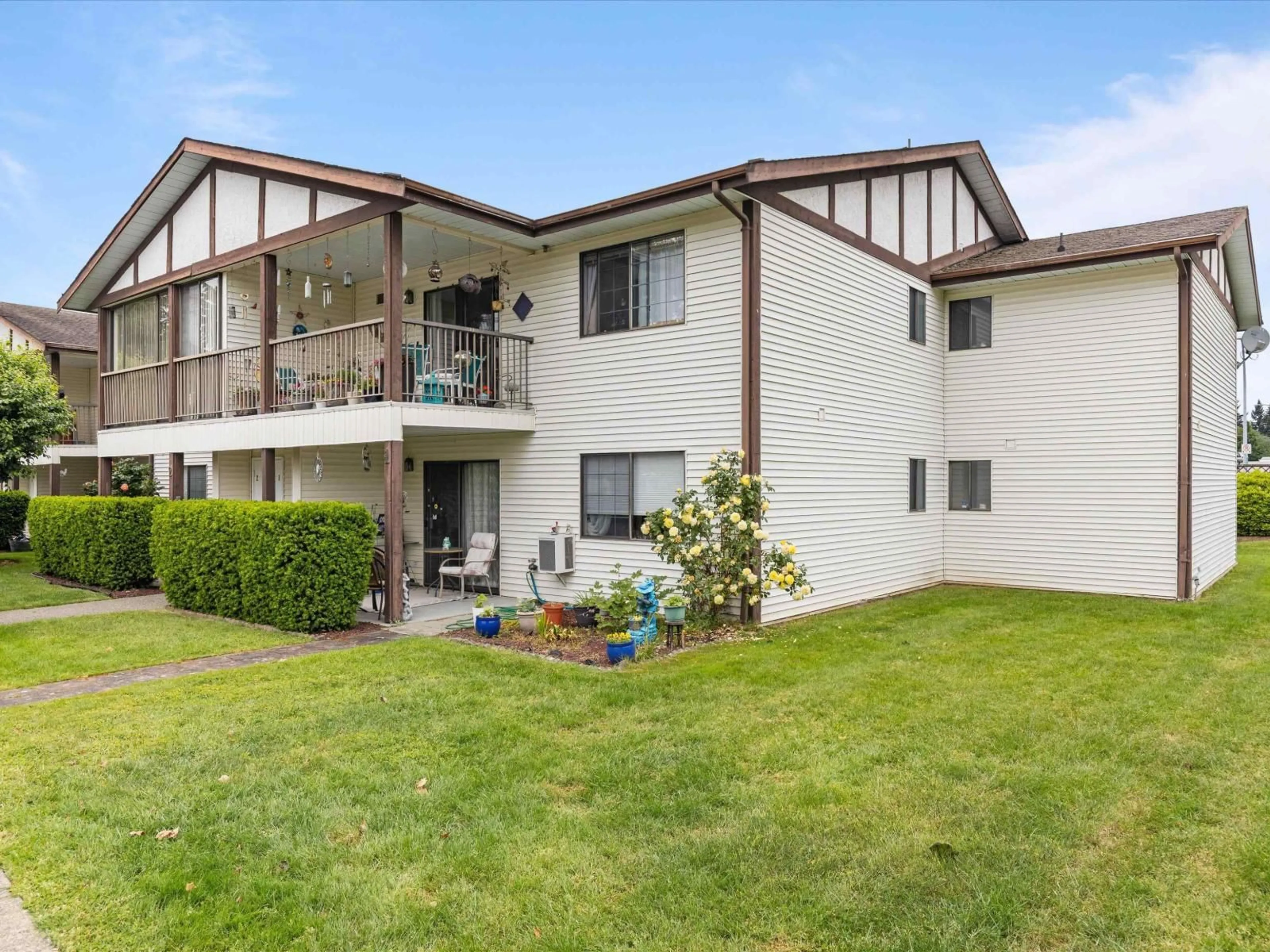 Unknown for 2 - 32718 GARIBALDI DRIVE, Abbotsford British Columbia V2T5T6