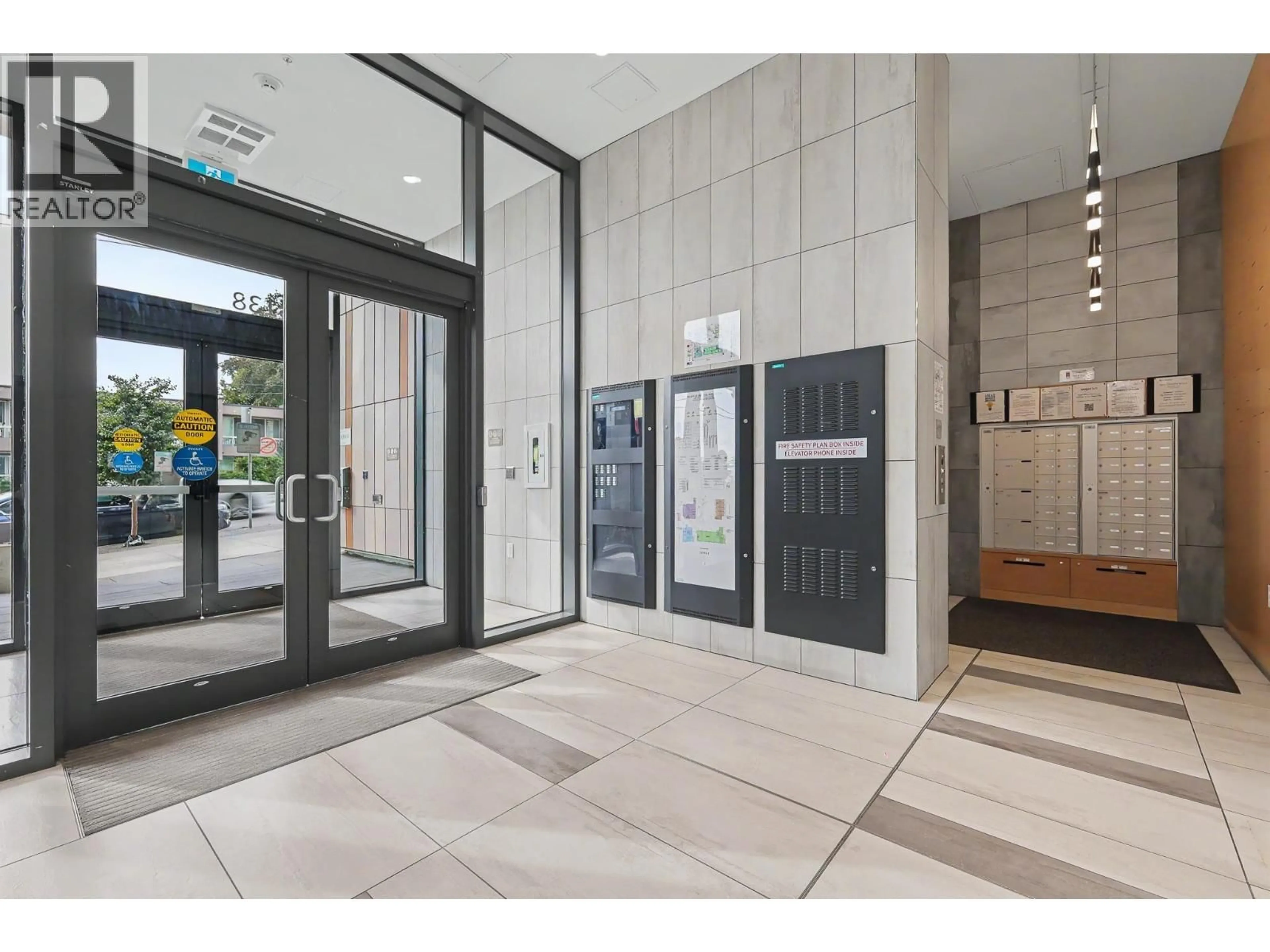 Indoor foyer for 210 - 8138 FRASER STREET, Vancouver British Columbia V5X0J8