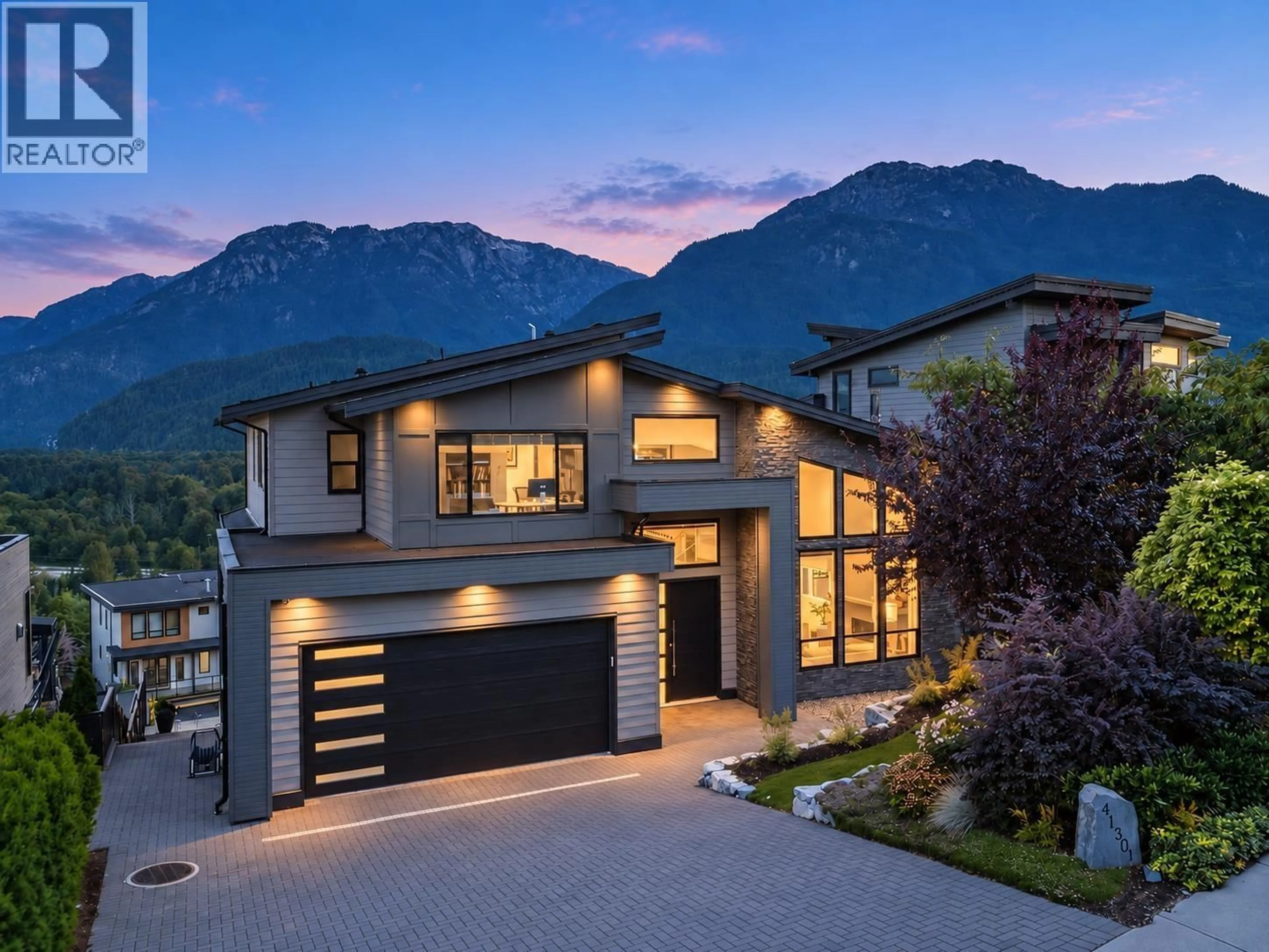 Home with brick exterior material, mountain view for 41301 HORIZON DRIVE, Squamish British Columbia V8B0Y7