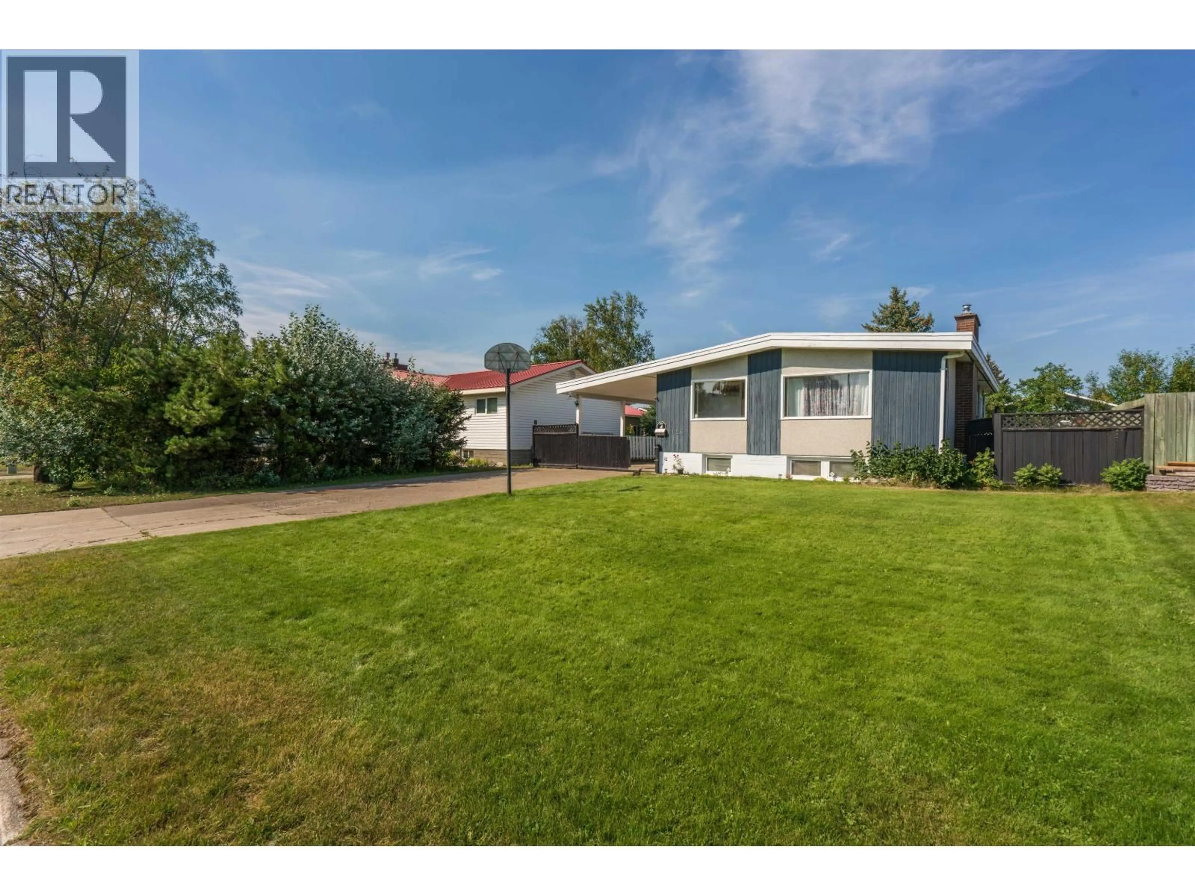 A pic from outside/outdoor area/front of a property/back of a property/a pic from drone, street for 1126 CLUCULZ AVENUE, Prince George British Columbia V2M4G2