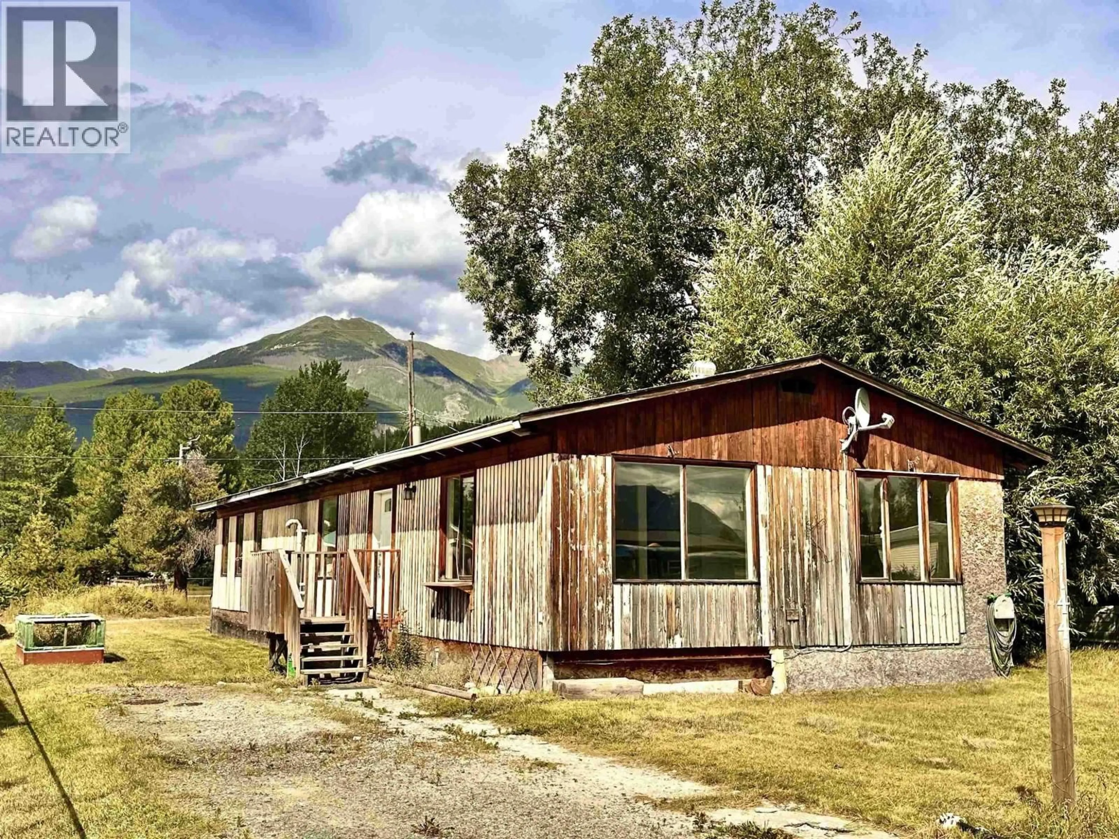 Unknown for 1144 4TH AVENUE, Valemount British Columbia V0E2Z0