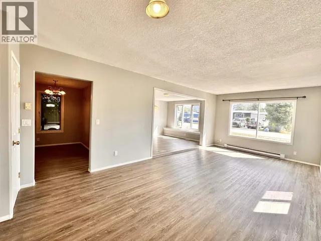 1144 4TH AVENUE, Valemount 5