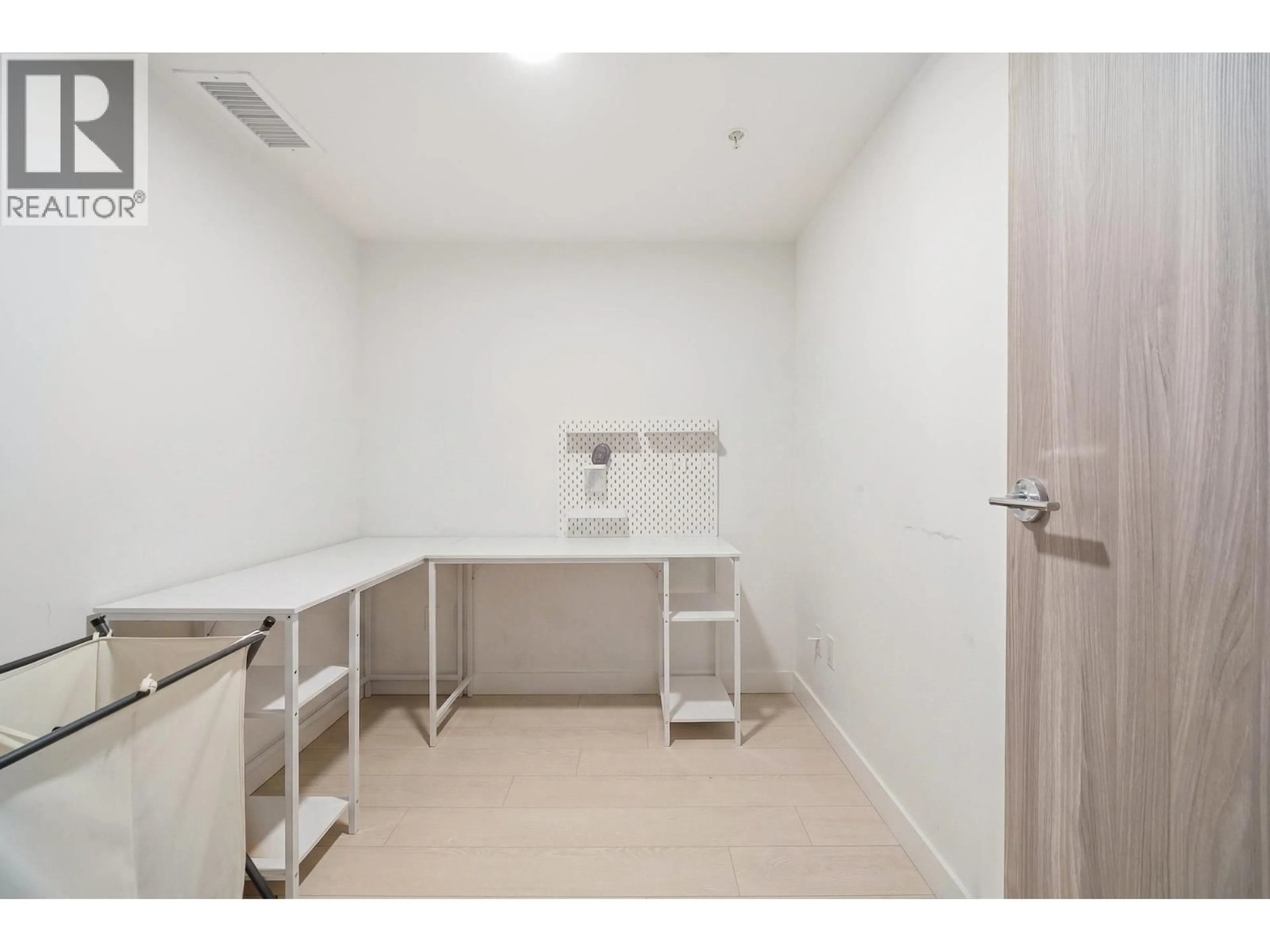 Unknown for 912 - 8800 HAZELBRIDGE WAY, Richmond British Columbia V6X0S3
