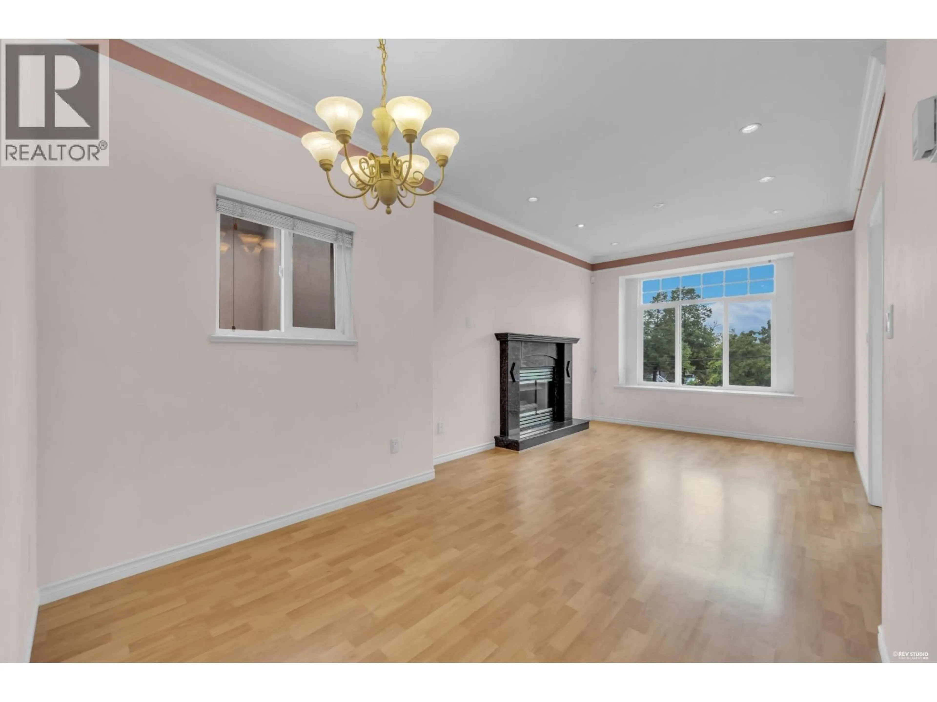 A pic of a room for 1988 NANAIMO STREET, Vancouver British Columbia V5N5C3