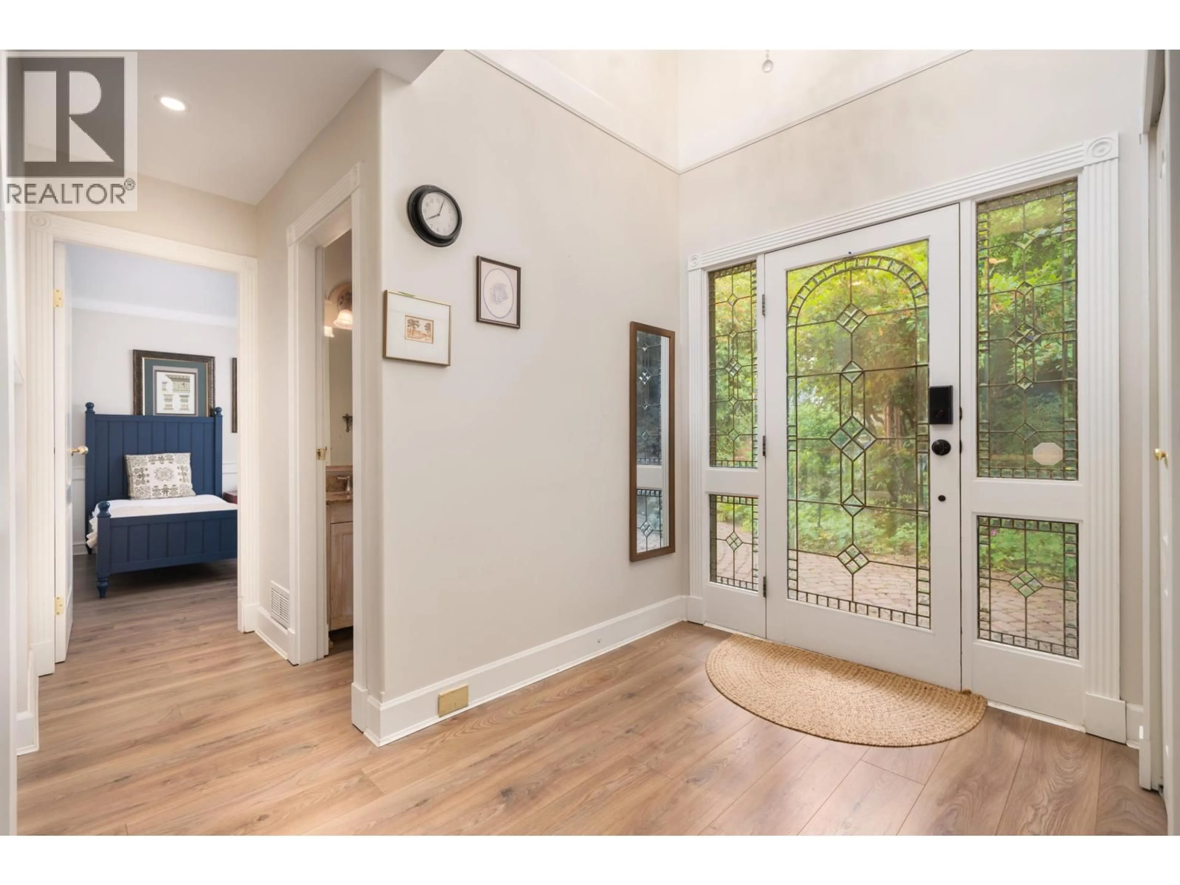 Indoor entryway for 4333 LOCARNO CRESCENT, Vancouver British Columbia V6R1G2