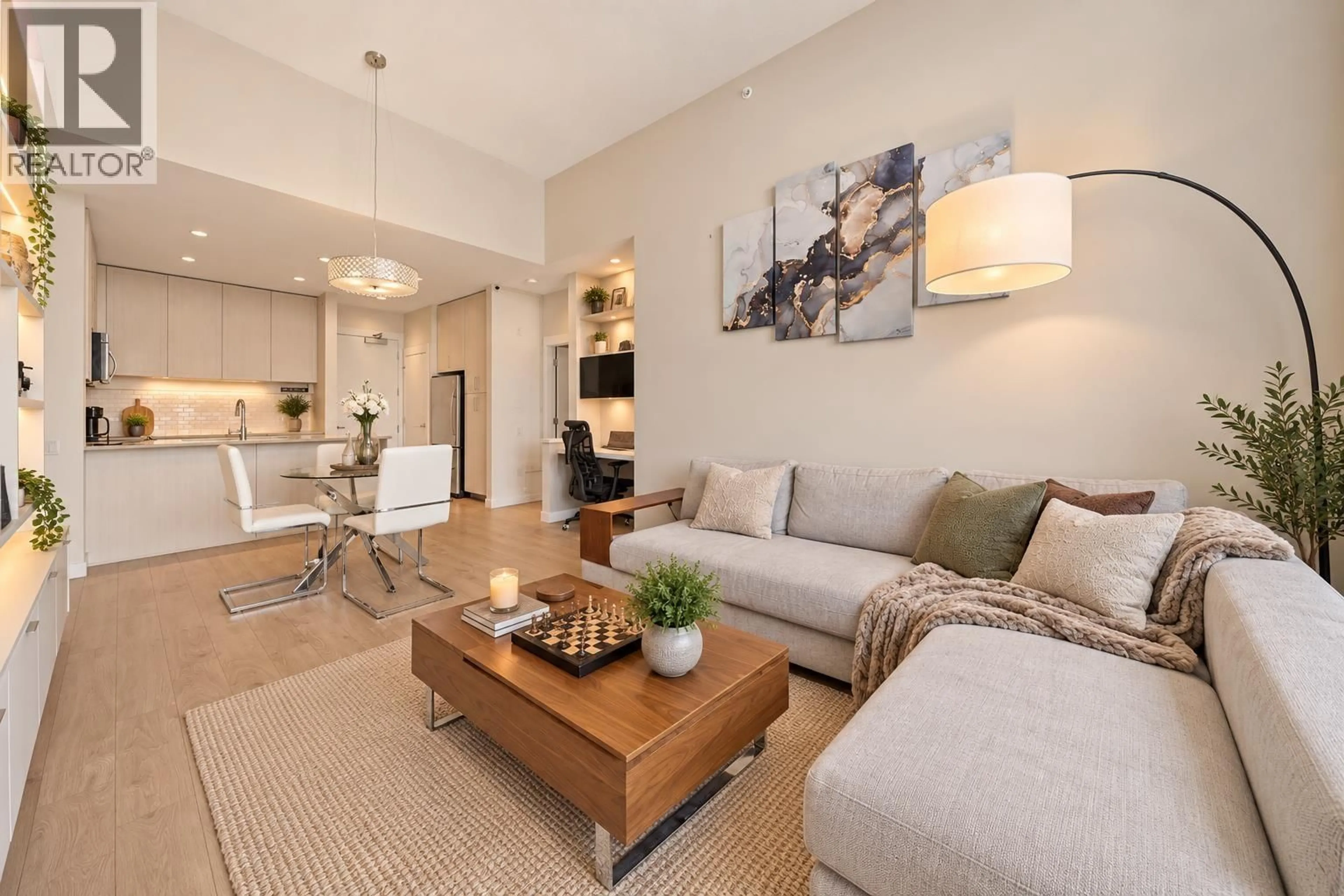 Living room with furniture, unknown for 416 - 550 SEABORNE PLACE, Port Coquitlam British Columbia V3B0L3