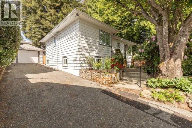 1441 HAYWOOD AVENUE, West Vancouver 3