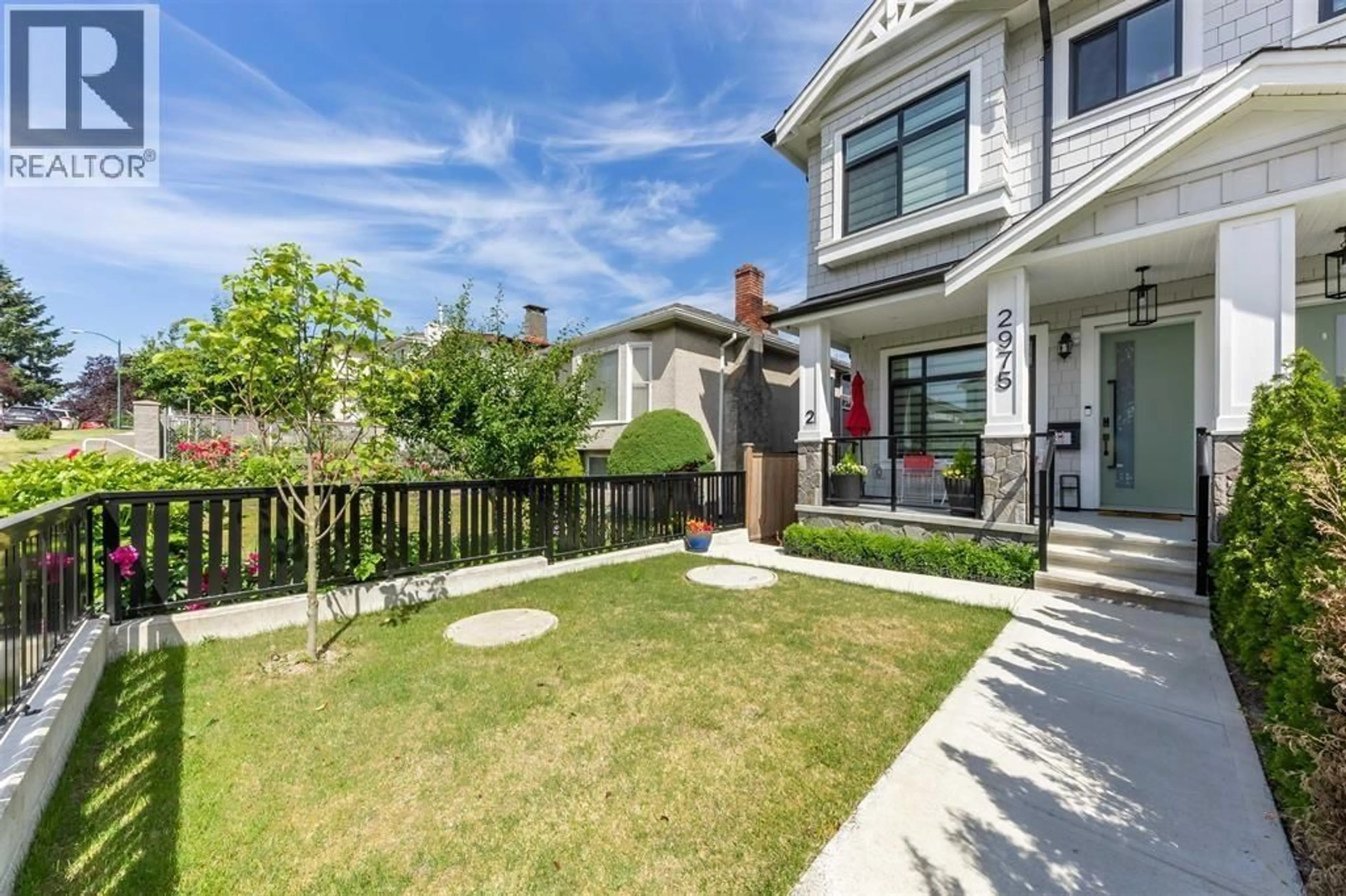 Unknown for 2975 42ND AVENUE, Vancouver British Columbia V5R2Y6