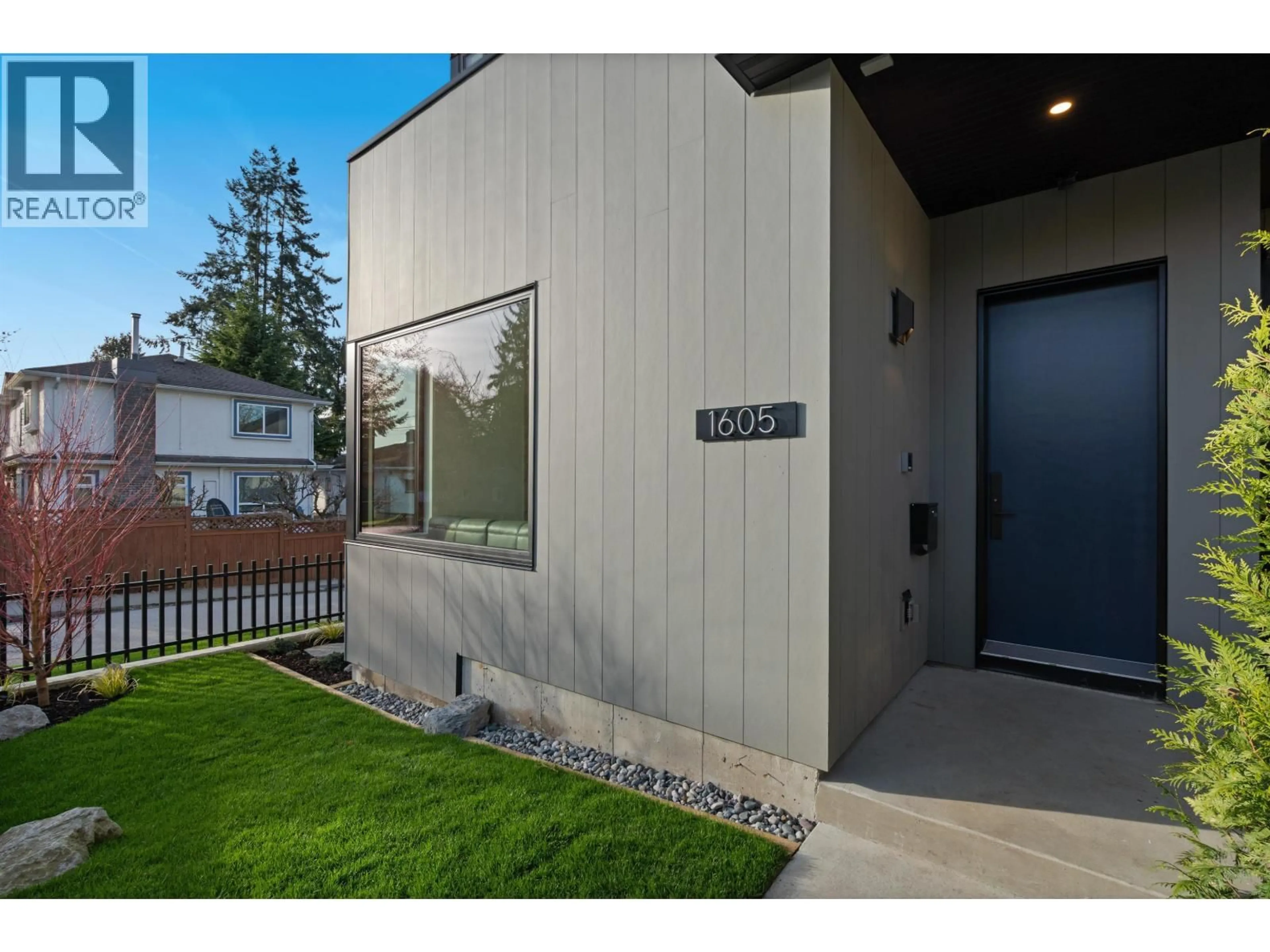 Unknown for 1605 21ST AVENUE, Vancouver British Columbia V5N3V8
