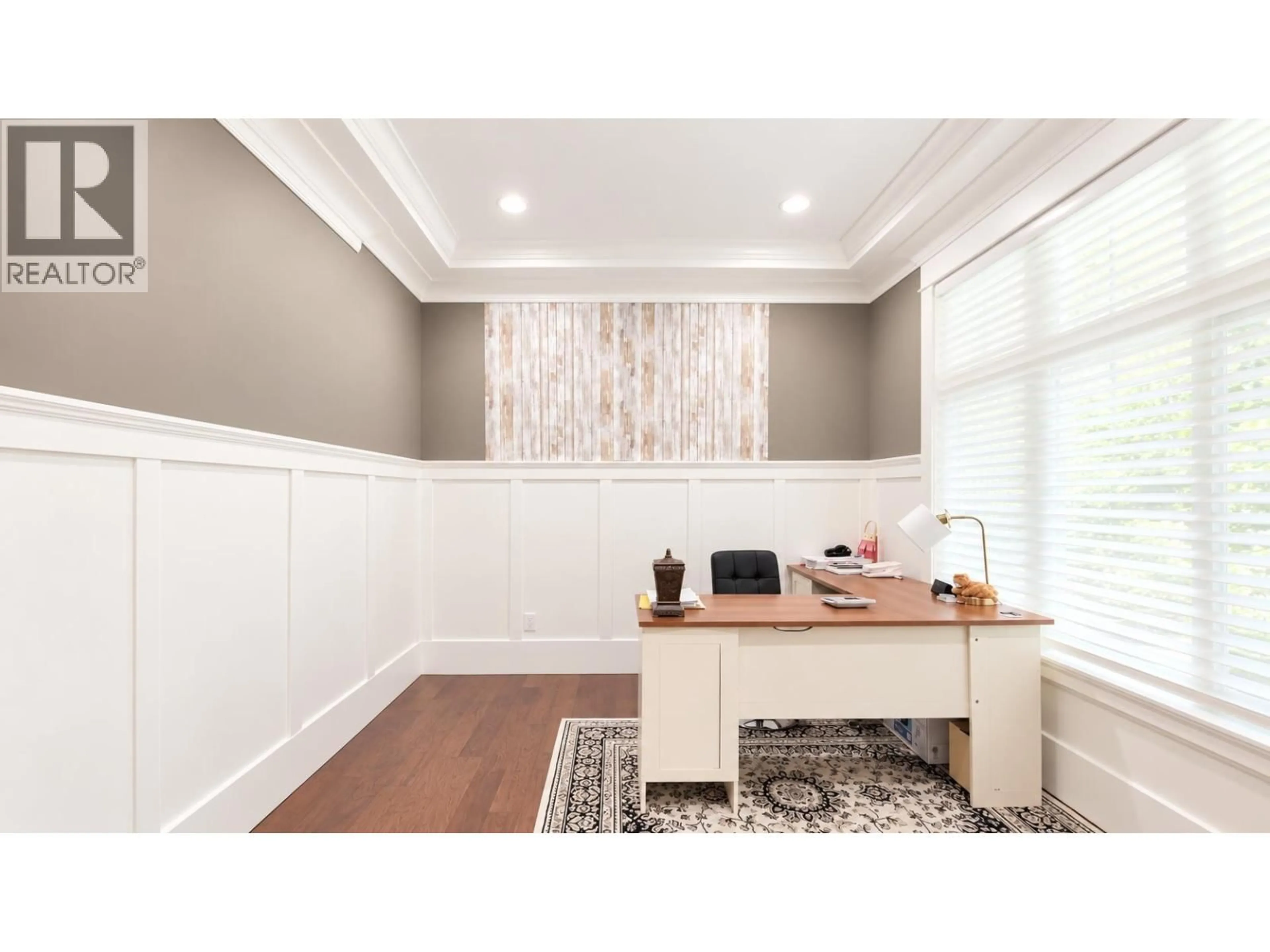 A pic of a room for 178 MAPLE DRIVE, Port Moody British Columbia V3H0A8