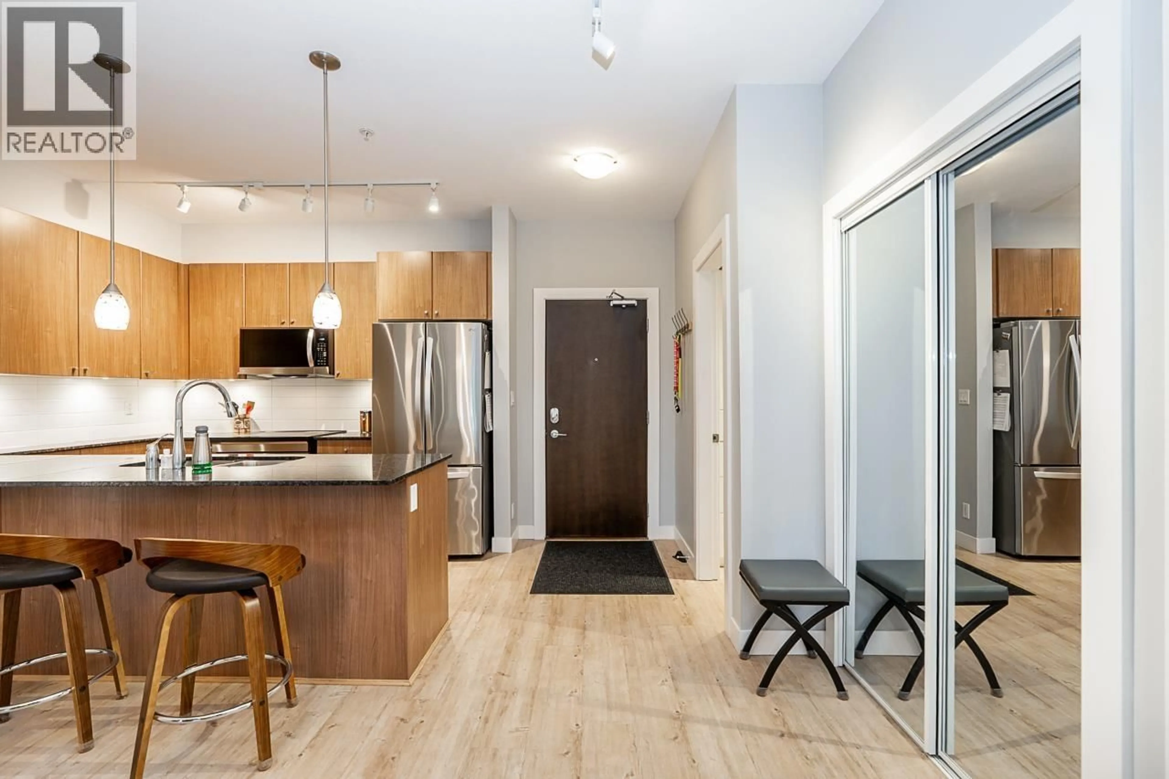 Open concept kitchen, unknown for 106 - 265 ROSS DRIVE, New Westminster British Columbia V3L0C8