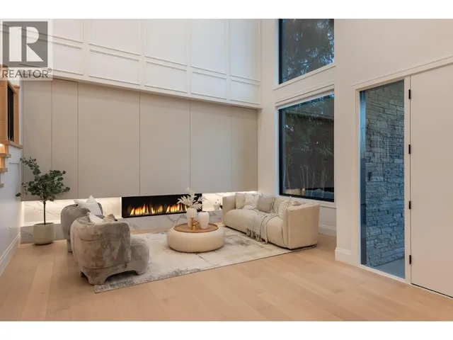 805 PROSPECT STREET, Coquitlam 3