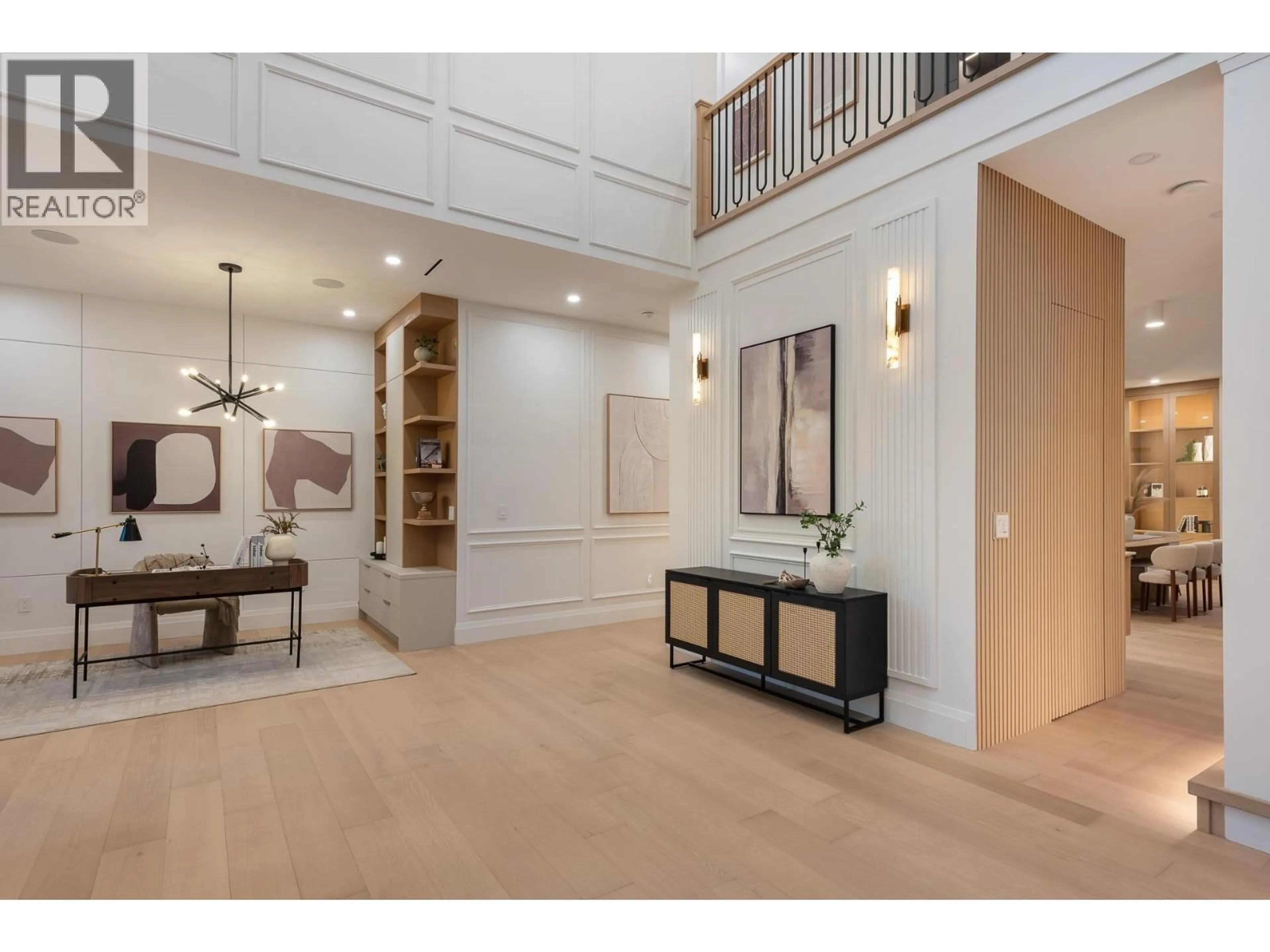 Indoor entryway for 805 PROSPECT STREET, Coquitlam British Columbia V3J6E8
