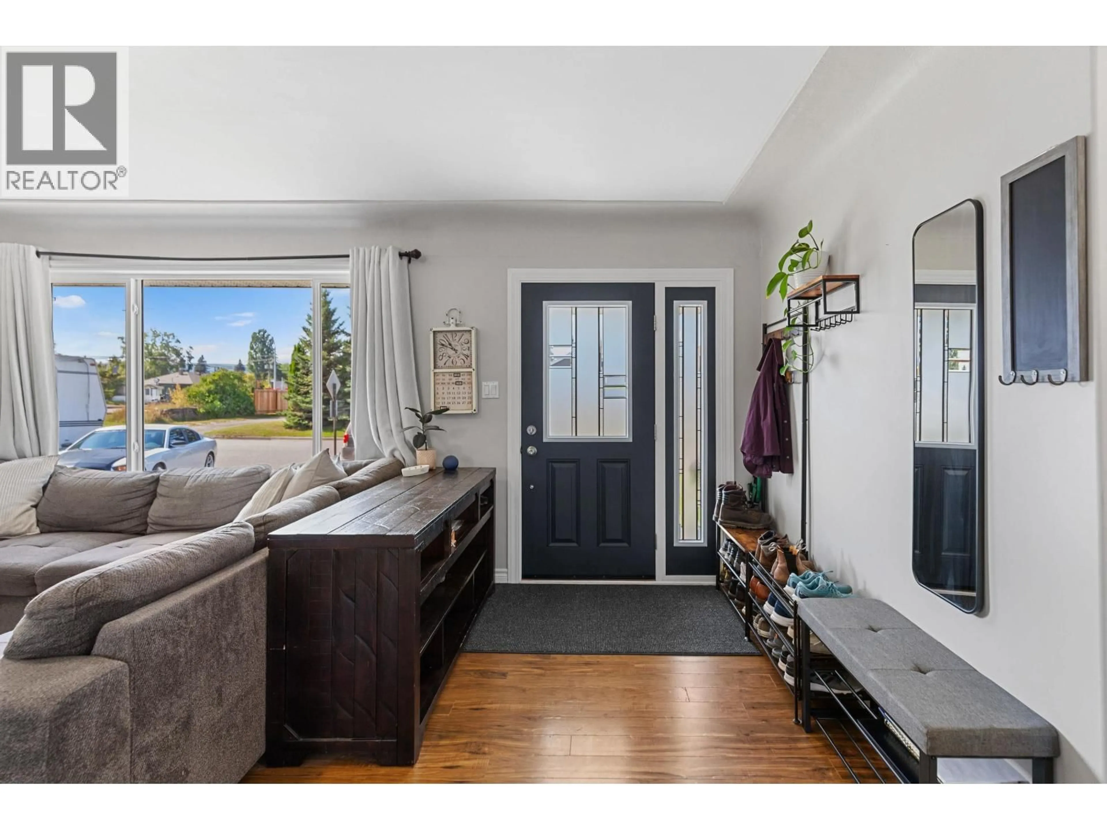 Indoor entryway for 444 WAINWRIGHT STREET, Prince George British Columbia V2M2C4