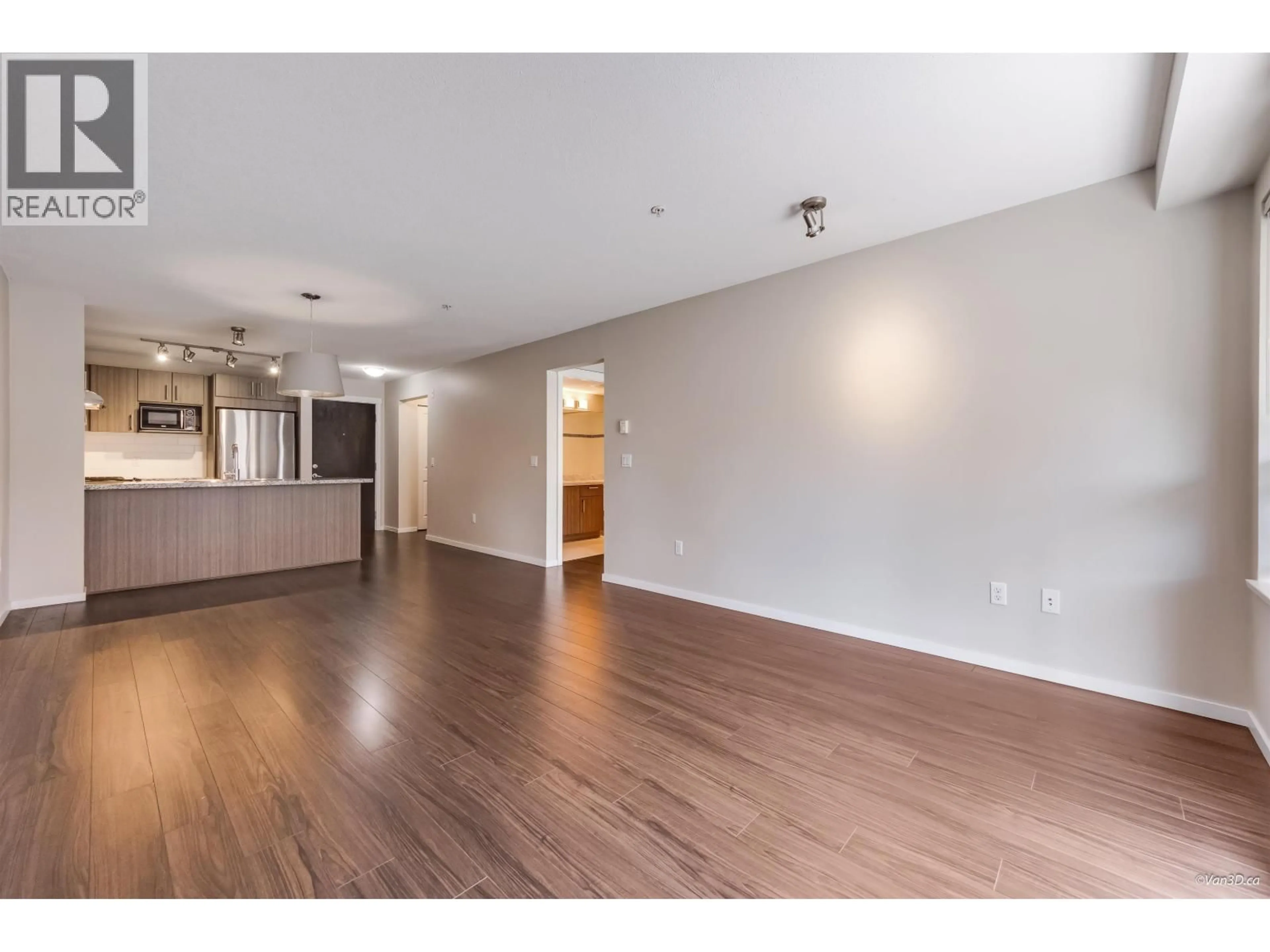 A pic of a room for 420 - 3178 DAYANEE SPRINGS BOULEVARD, Coquitlam British Columbia V3E0B9