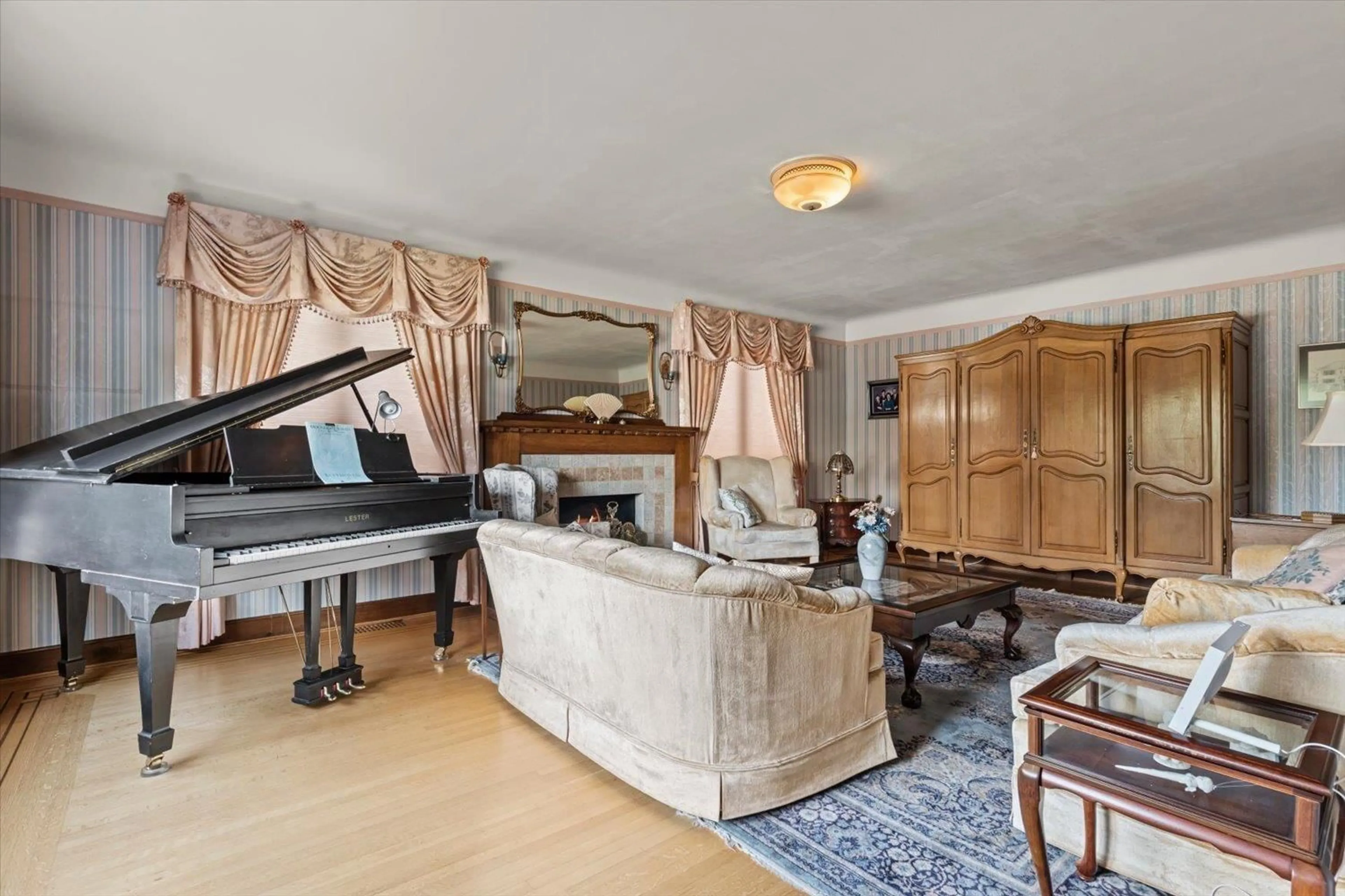 Unknown for 46094 GORE AVENUE, Chilliwack British Columbia V2P1Z6
