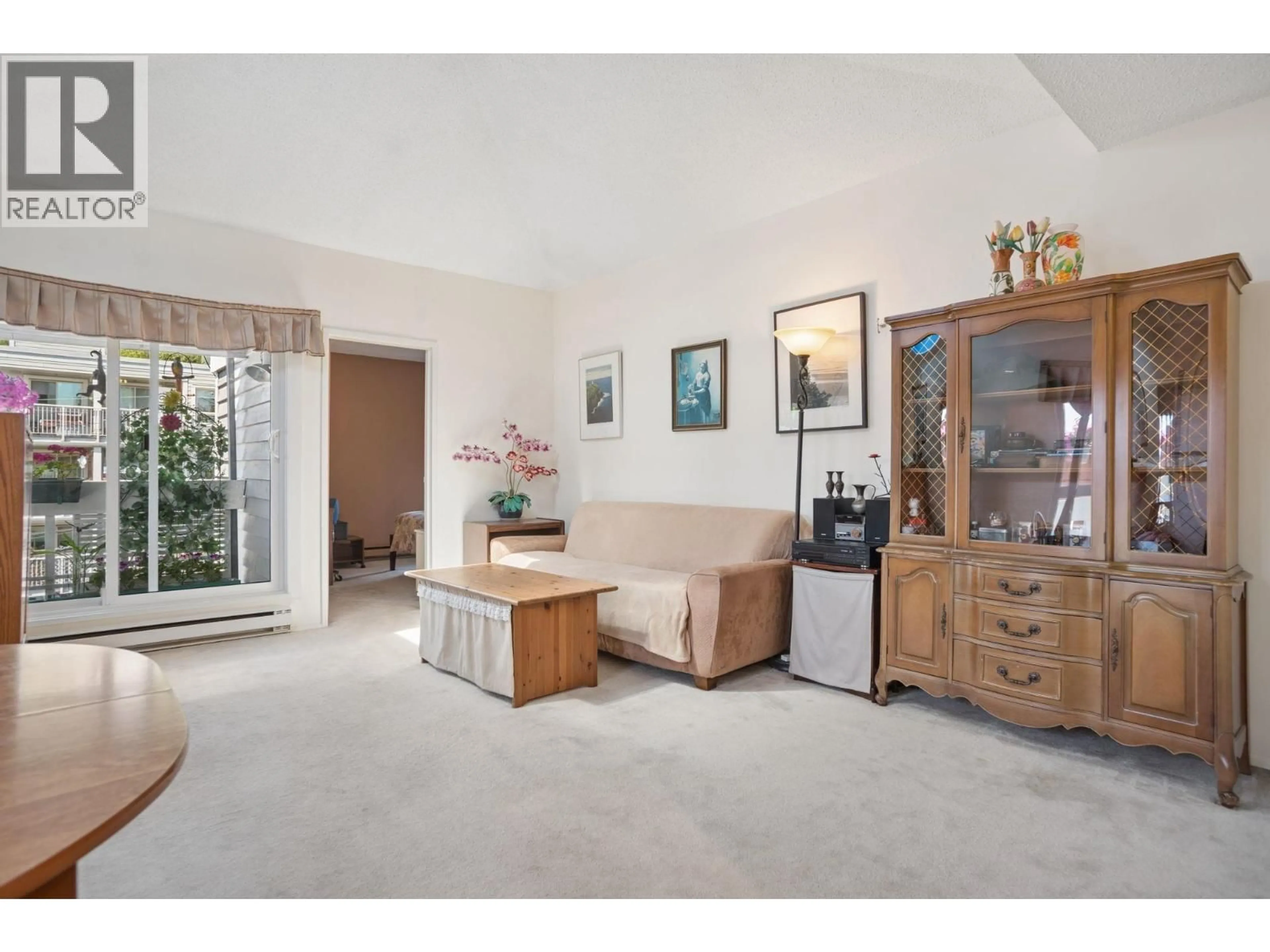 A pic of a room for 305 - 1545 2ND AVENUE, Vancouver British Columbia V5N1C8
