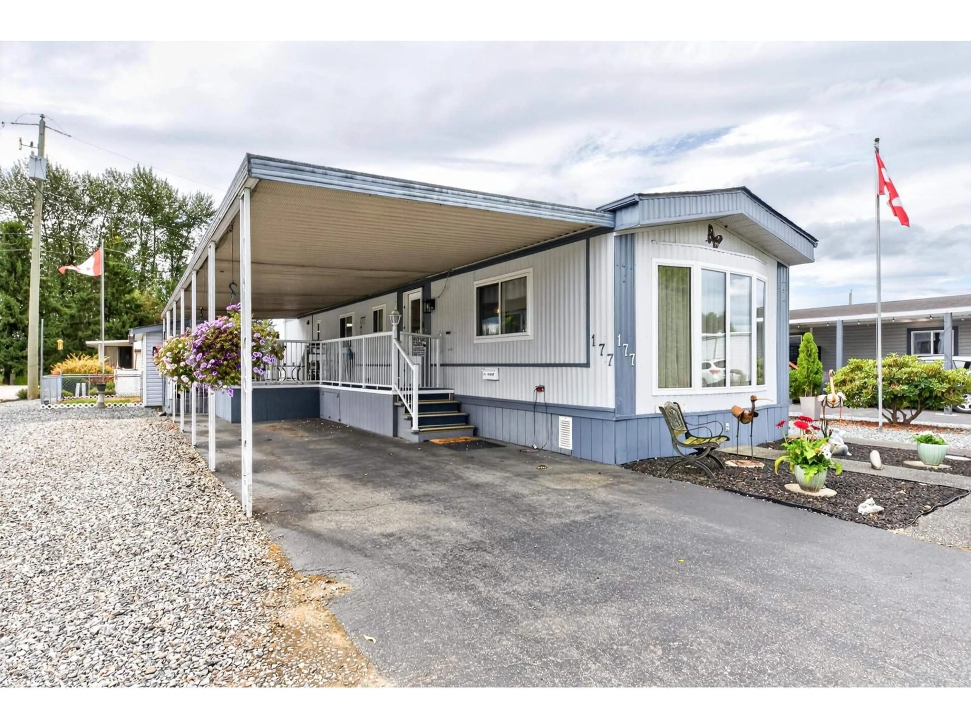 Home with vinyl exterior material, street for 177 - 27111 0 AVENUE, Langley British Columbia V4W2T4