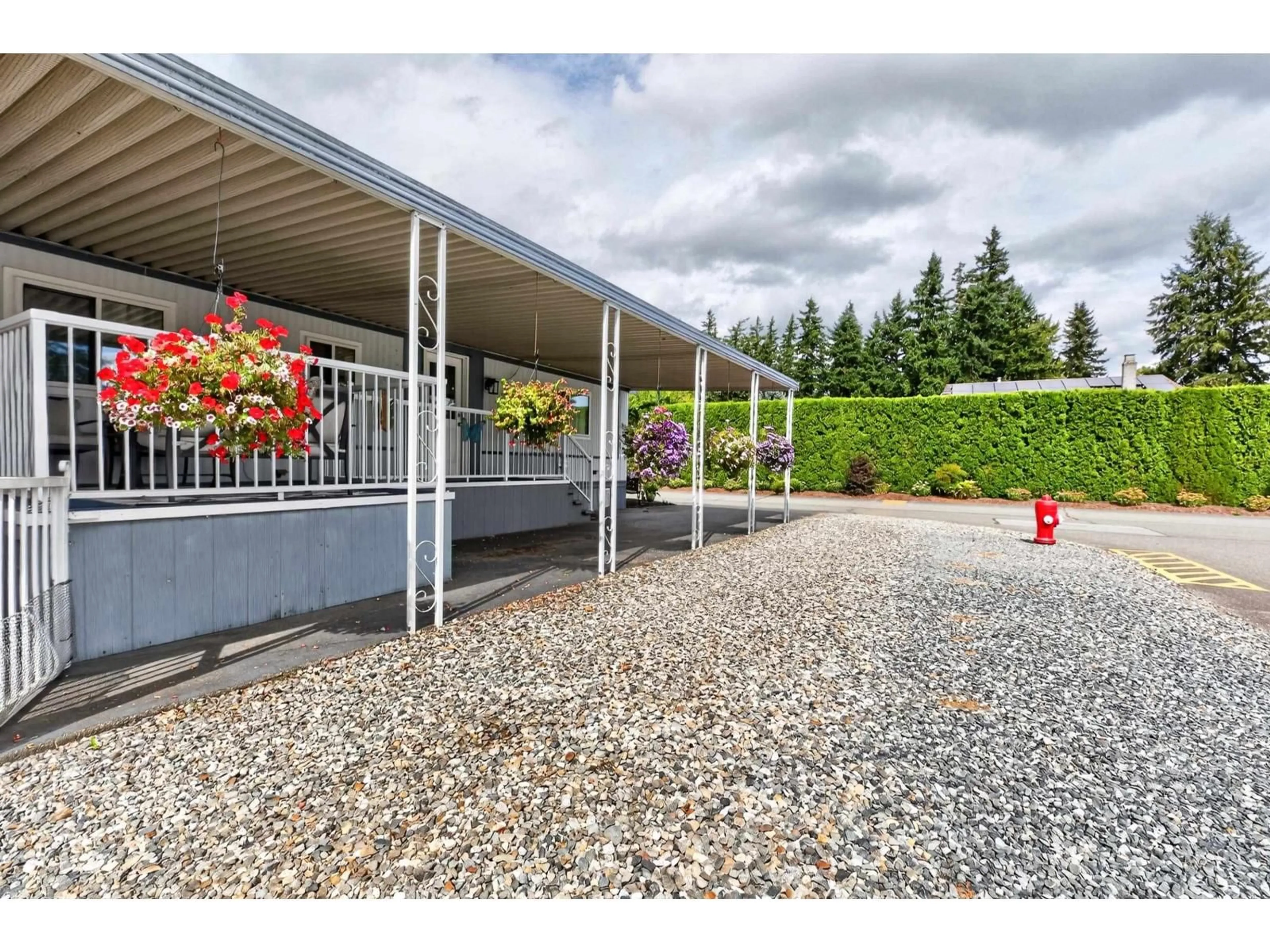 Patio, street for 177 - 27111 0 AVENUE, Langley British Columbia V4W2T4