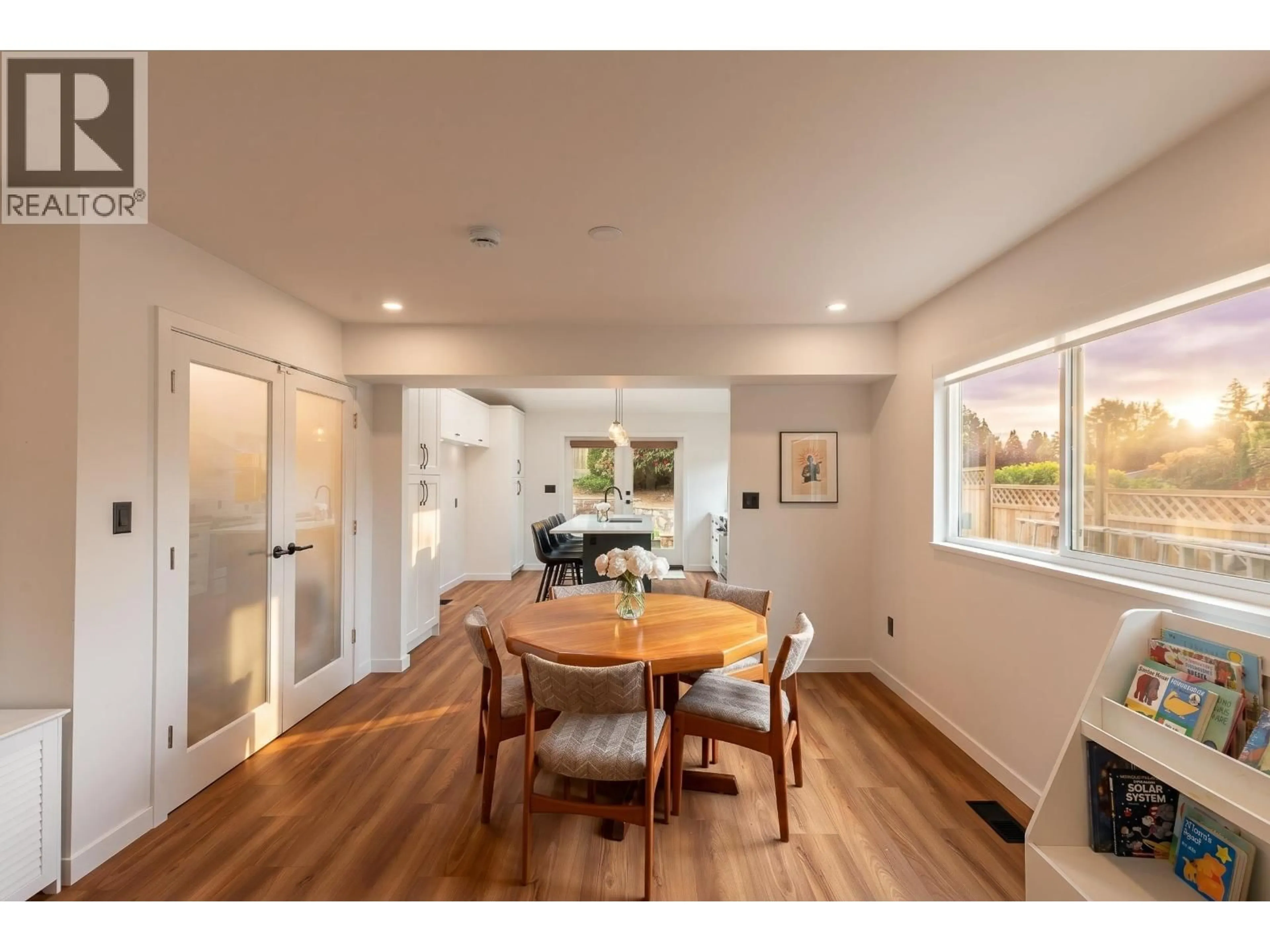 Unknown for 8029 WESTLAKE STREET, Burnaby British Columbia V5A2A9