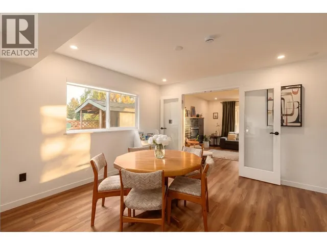 8029 WESTLAKE STREET, Burnaby 4