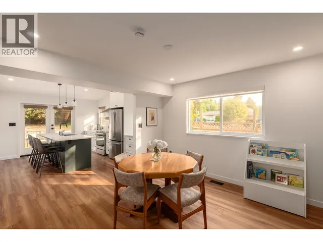 8029 WESTLAKE STREET, Burnaby 5