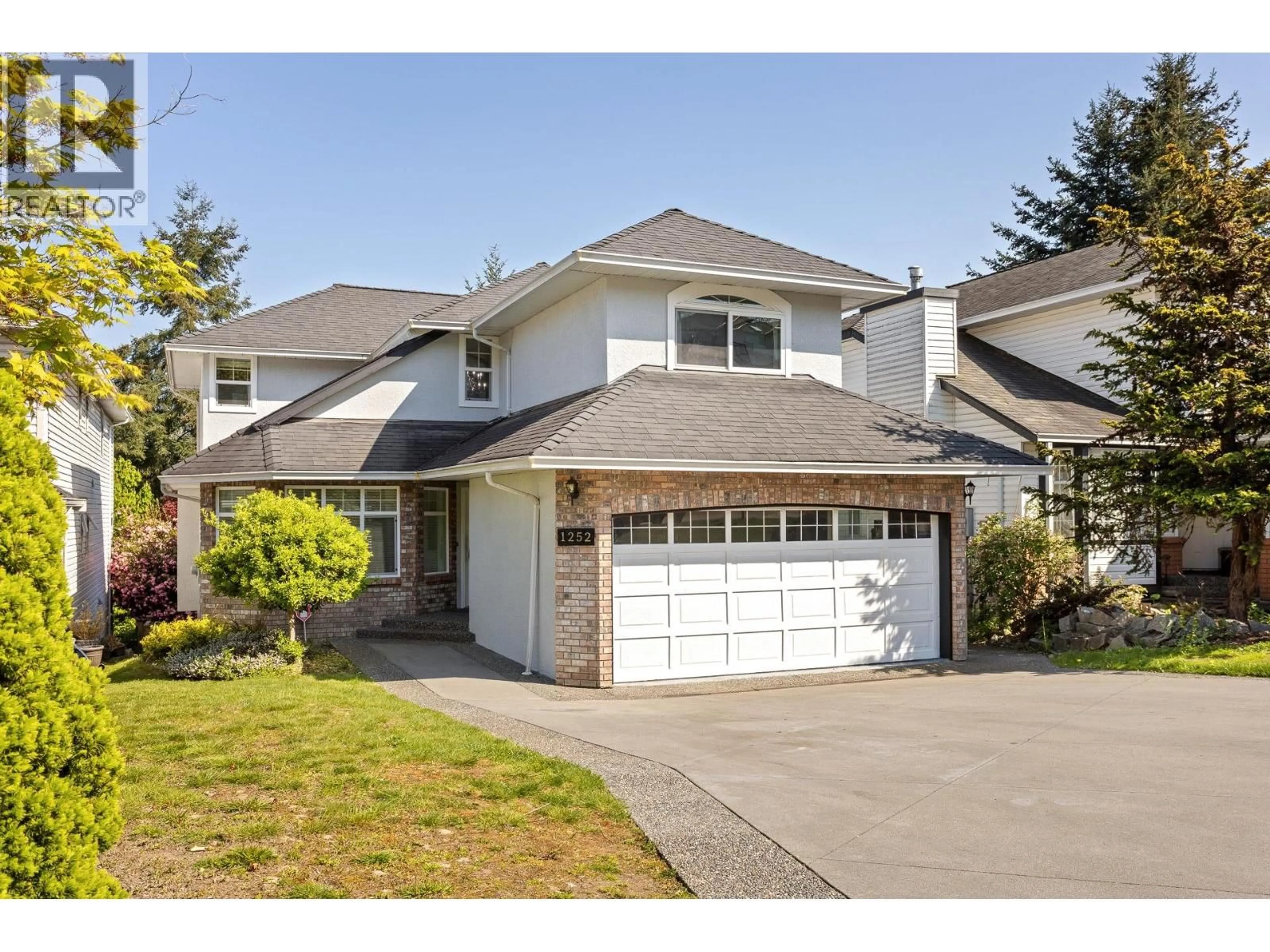 Home with vinyl exterior material, street for 1252 GATEWAY PLACE, Port Coquitlam British Columbia V3C5X4