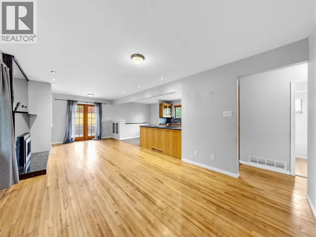 2155 MOHAWK AVENUE, Coquitlam 2