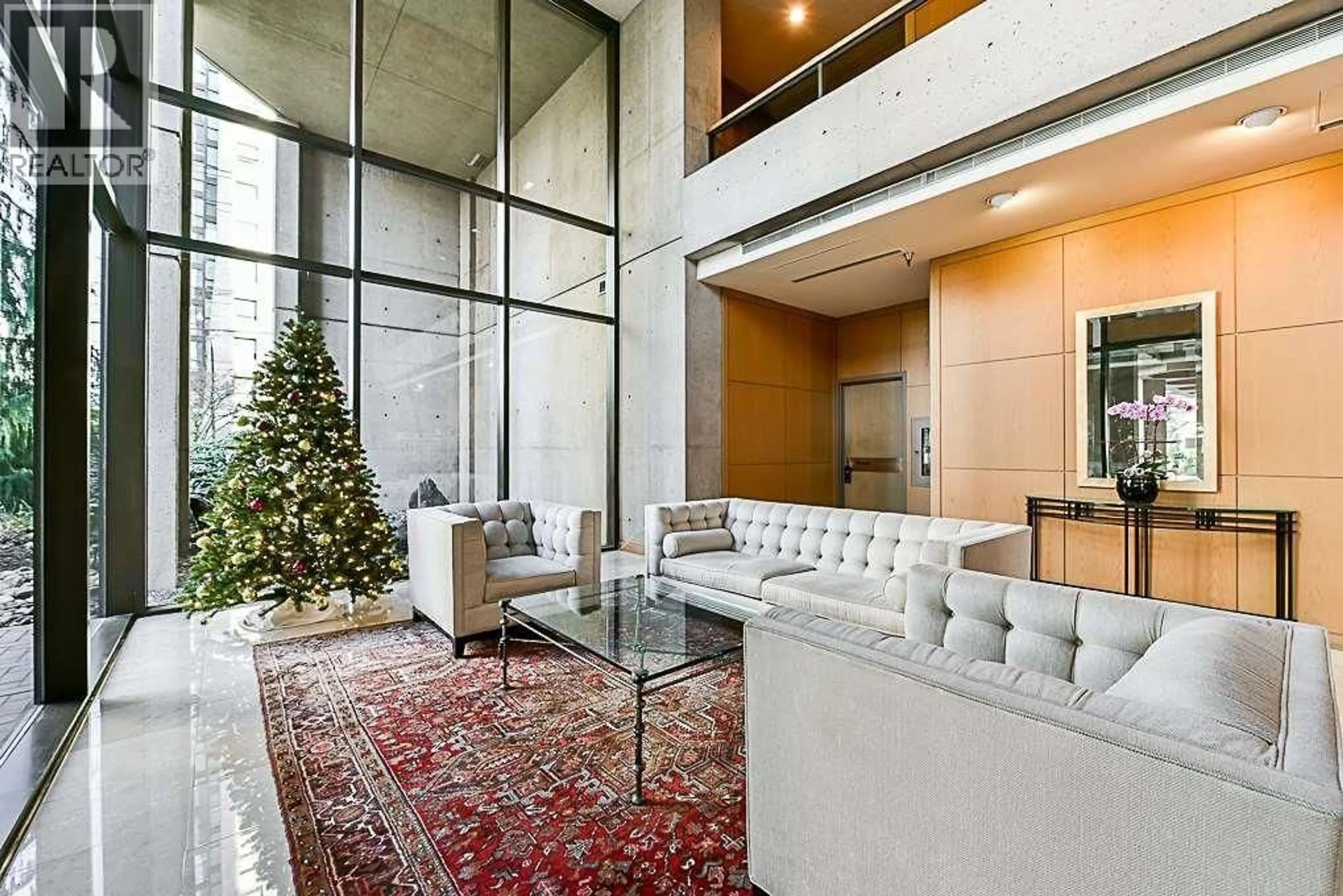 Indoor foyer for 501 - 738 BROUGHTON STREET, Vancouver British Columbia V6G3A7