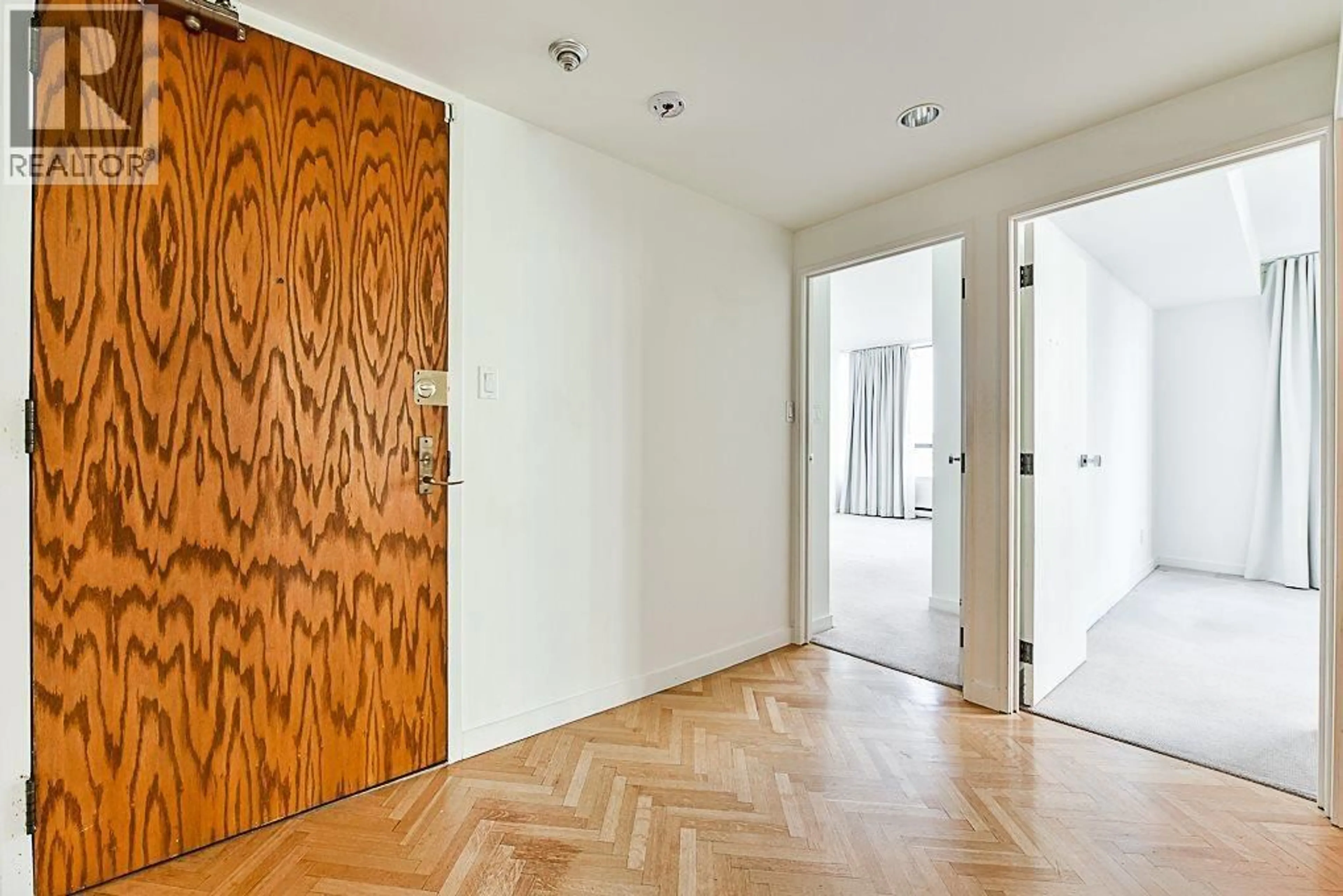 Indoor foyer for 501 - 738 BROUGHTON STREET, Vancouver British Columbia V6G3A7