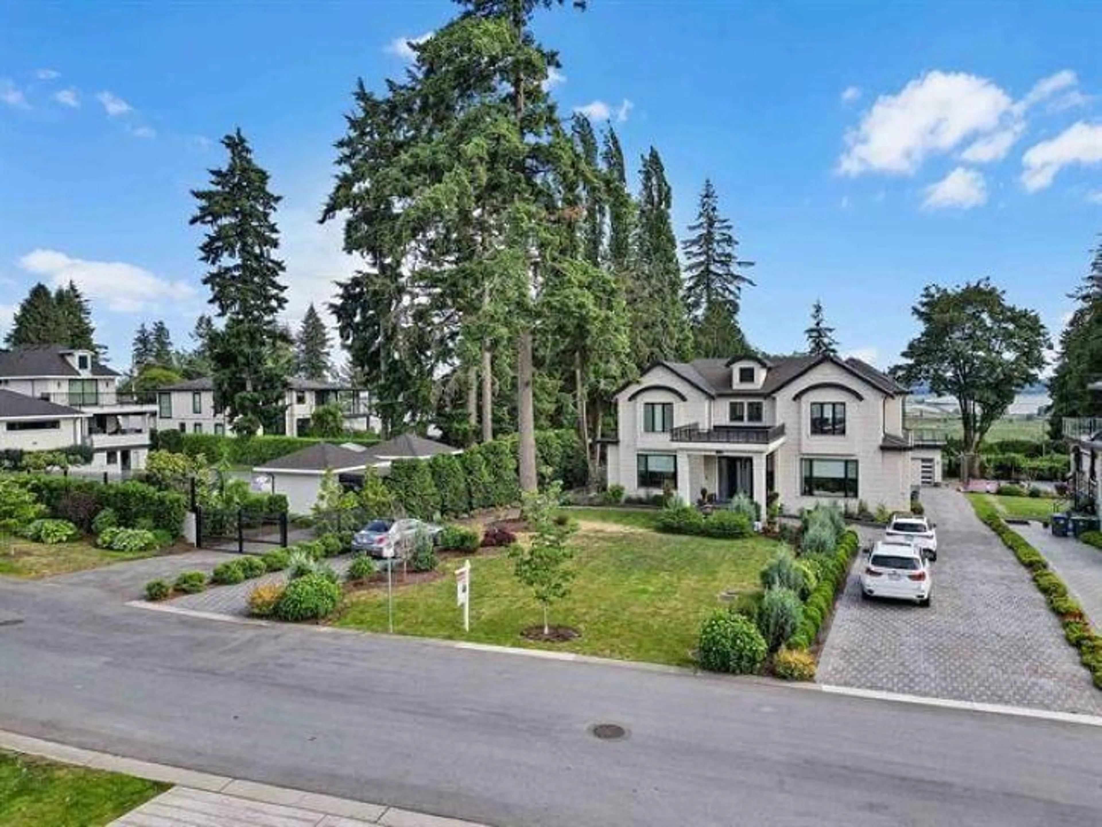 A pic from outside/outdoor area/front of a property/back of a property/a pic from drone, unknown for 13170 57 AVENUE, Surrey British Columbia V3X0K2