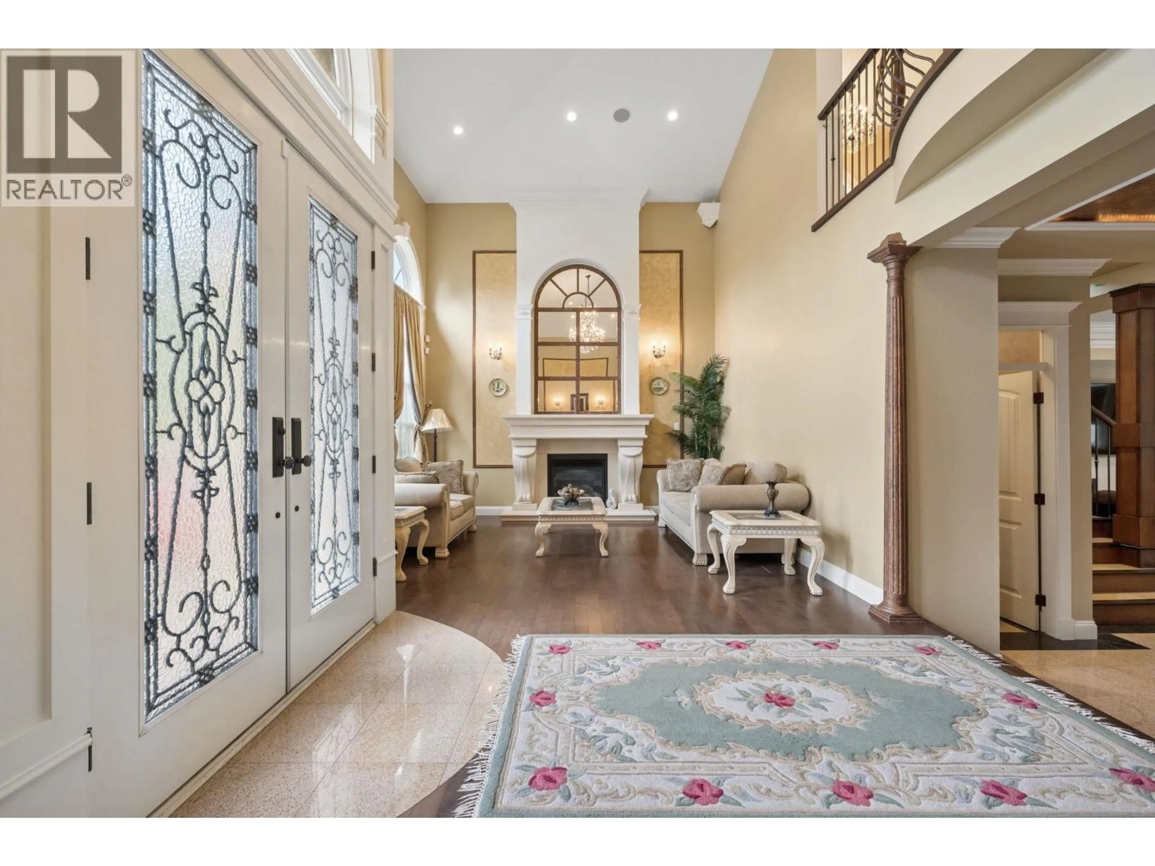 Indoor foyer for 3711 ULLSMORE AVENUE, Richmond British Columbia V7C1S3