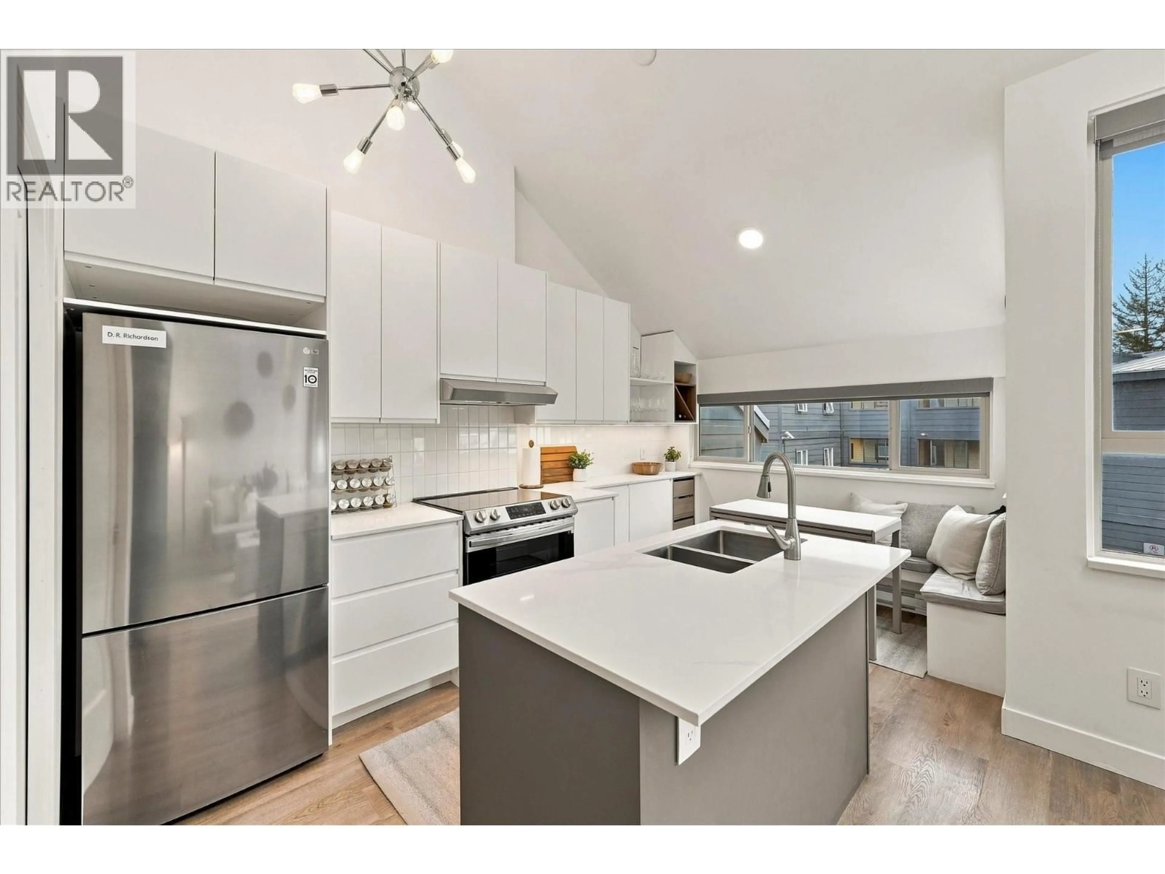 Open concept kitchen, ceramic/tile floor for 9 - 2110 WHISTLER ROAD, Whistler British Columbia V8E0A6