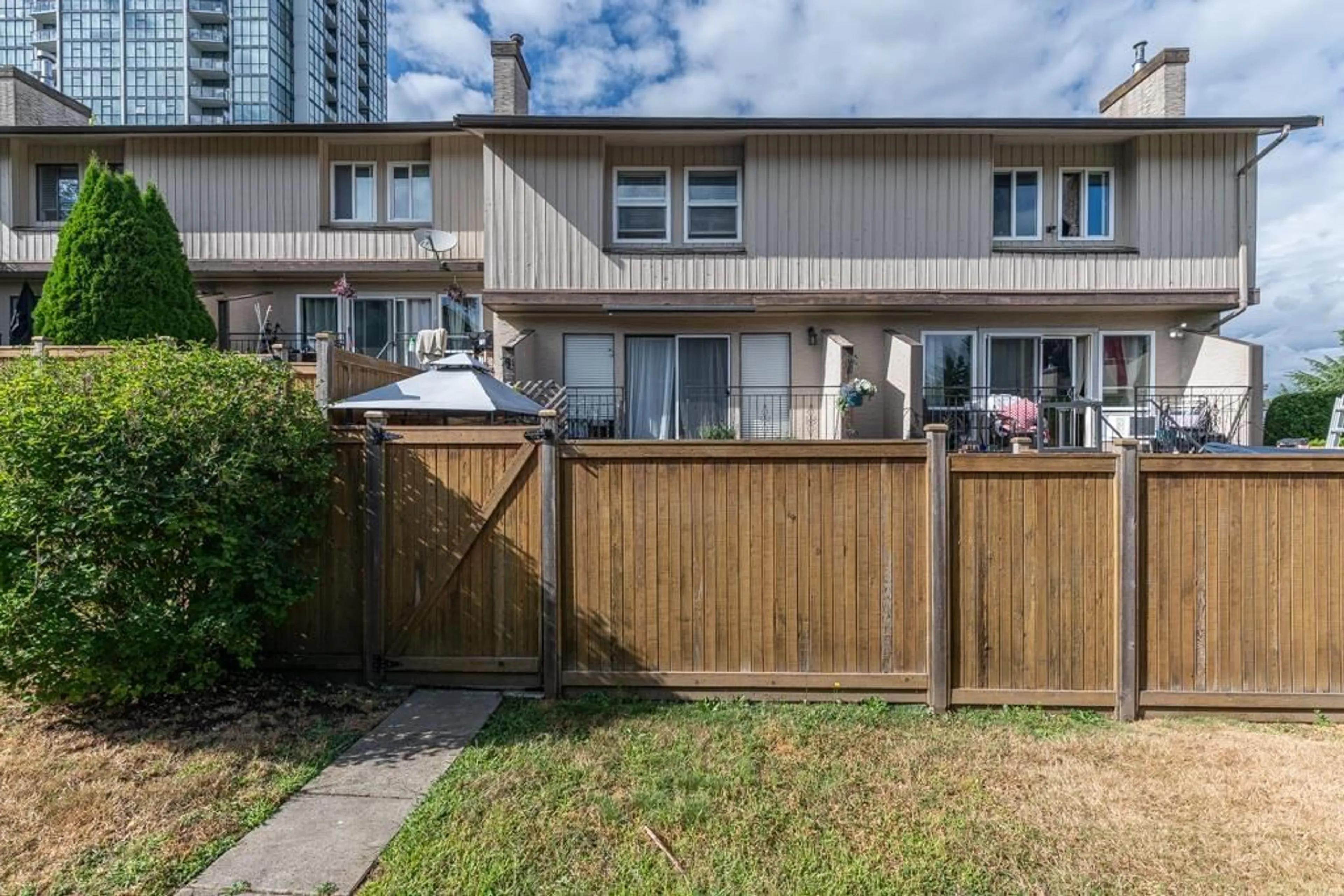 Patio, street for 9 - 32870 BEVAN WAY, Abbotsford British Columbia V2S6R3